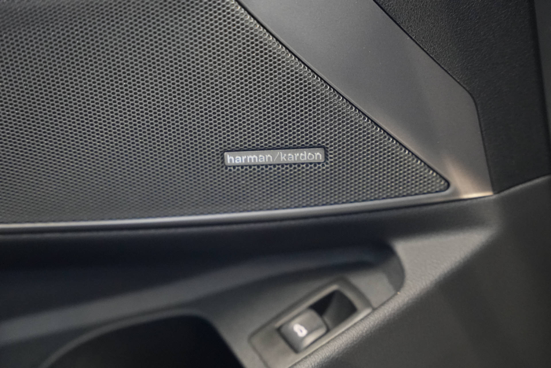 BMW M3 Touring xDrive Competition M LCI-image-15
