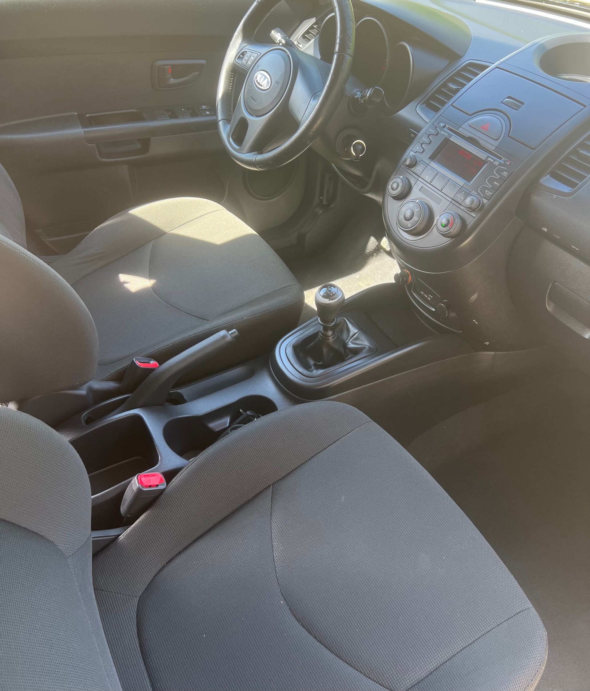 KIA Soul 1.6 CVVT Style-image-8