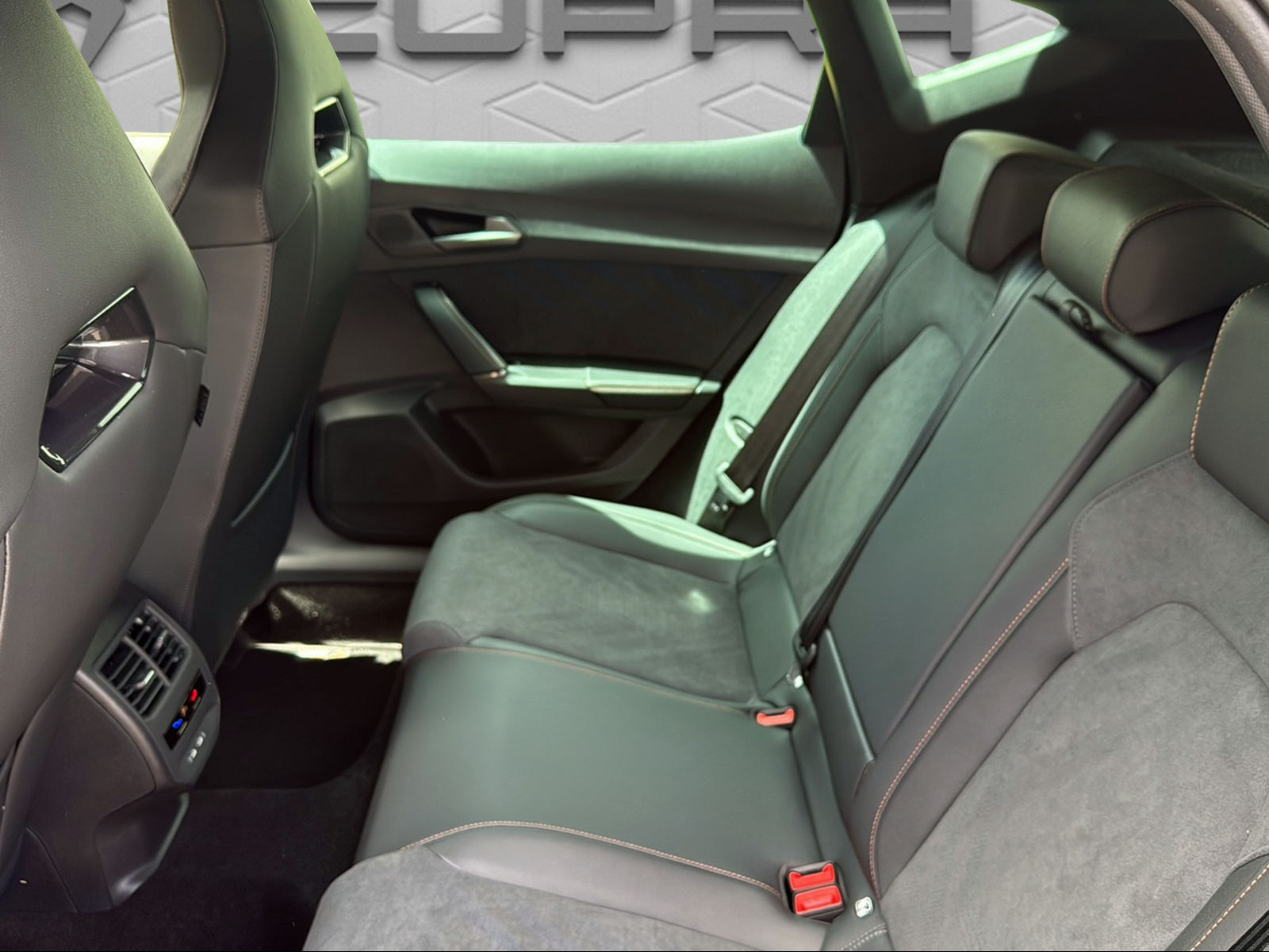 CUPRA Formentor 1.5 TSI Prime Edition DSG-image-12