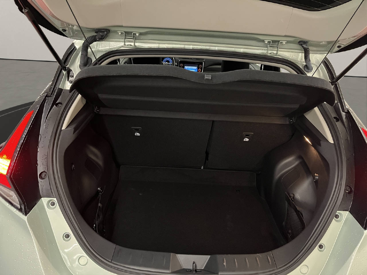 NISSAN Leaf N-Connecta-image-14