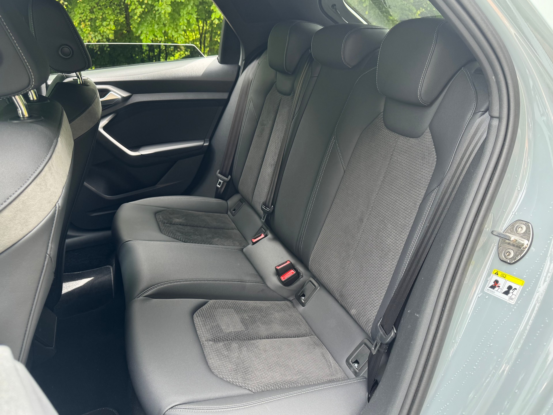 AUDI A1 Sportback 30 TFSI S Line S-tronic-image-15