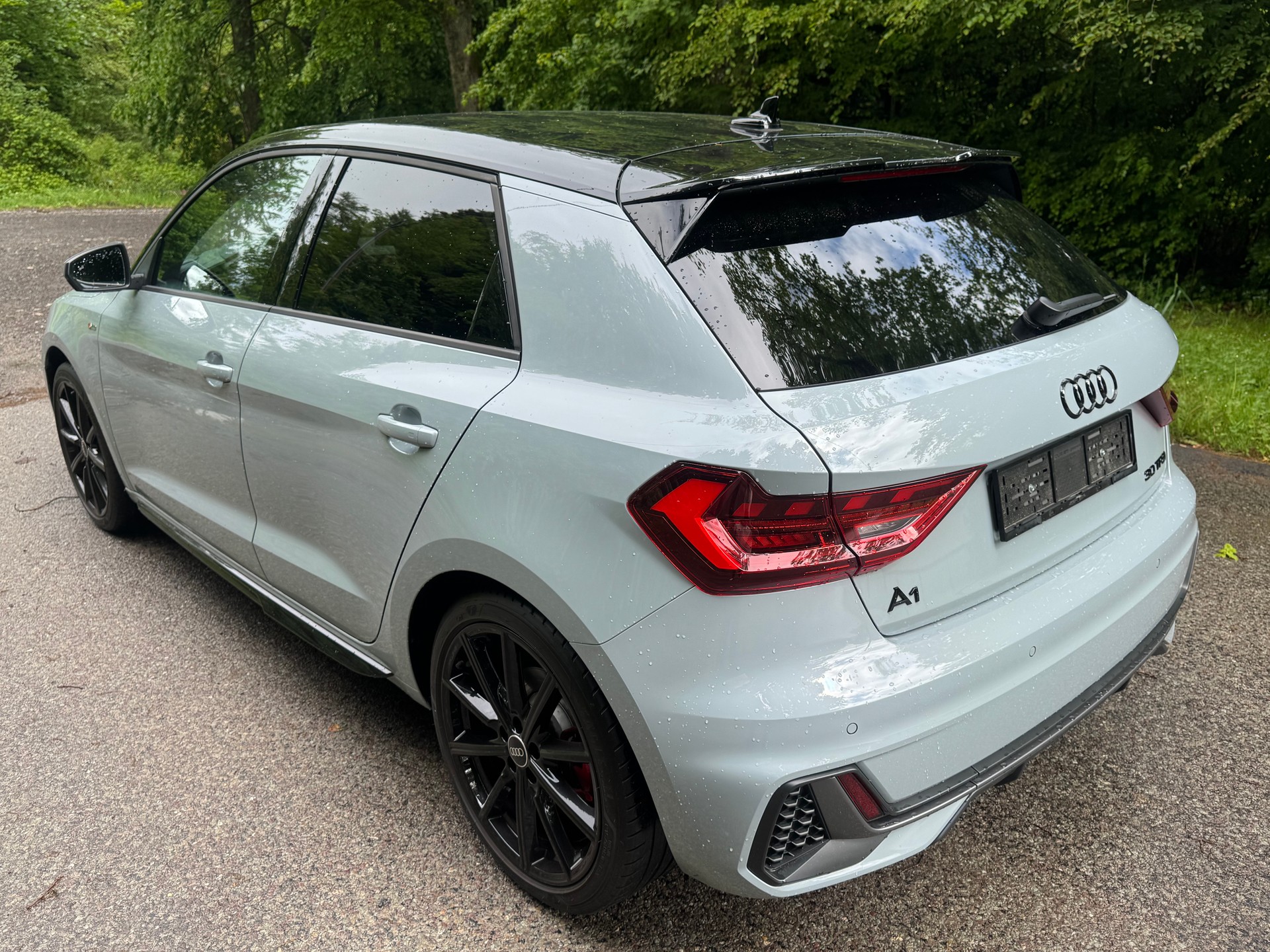 AUDI A1 Sportback 30 TFSI S Line S-tronic-image-4