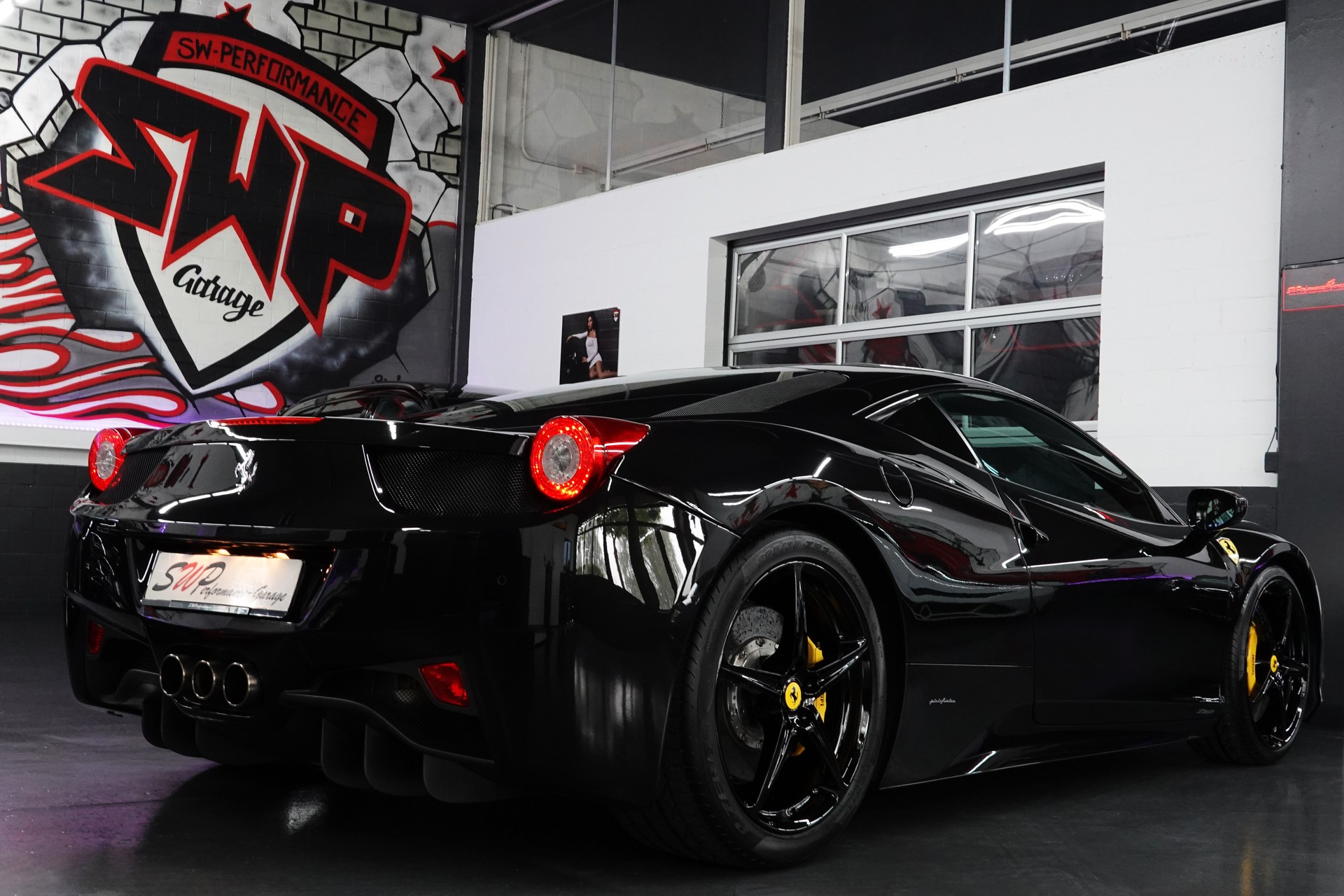 FERRARI 458 ITALIA 4.5 V8 SAUGER // FERRARI SERVICE // CH-FAHRZEUG // GELBE NÄHTE-image-25