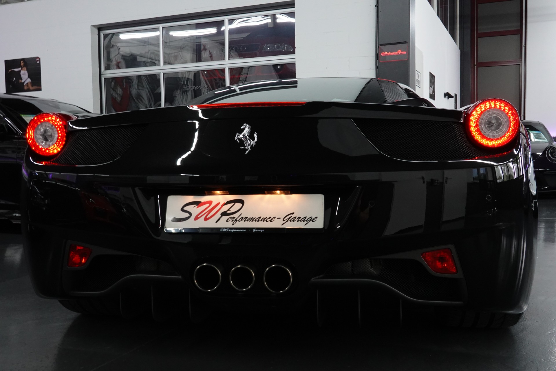 FERRARI 458 ITALIA 4.5 V8 SAUGER // FERRARI SERVICE // CH-FAHRZEUG // GELBE NÄHTE-image-28
