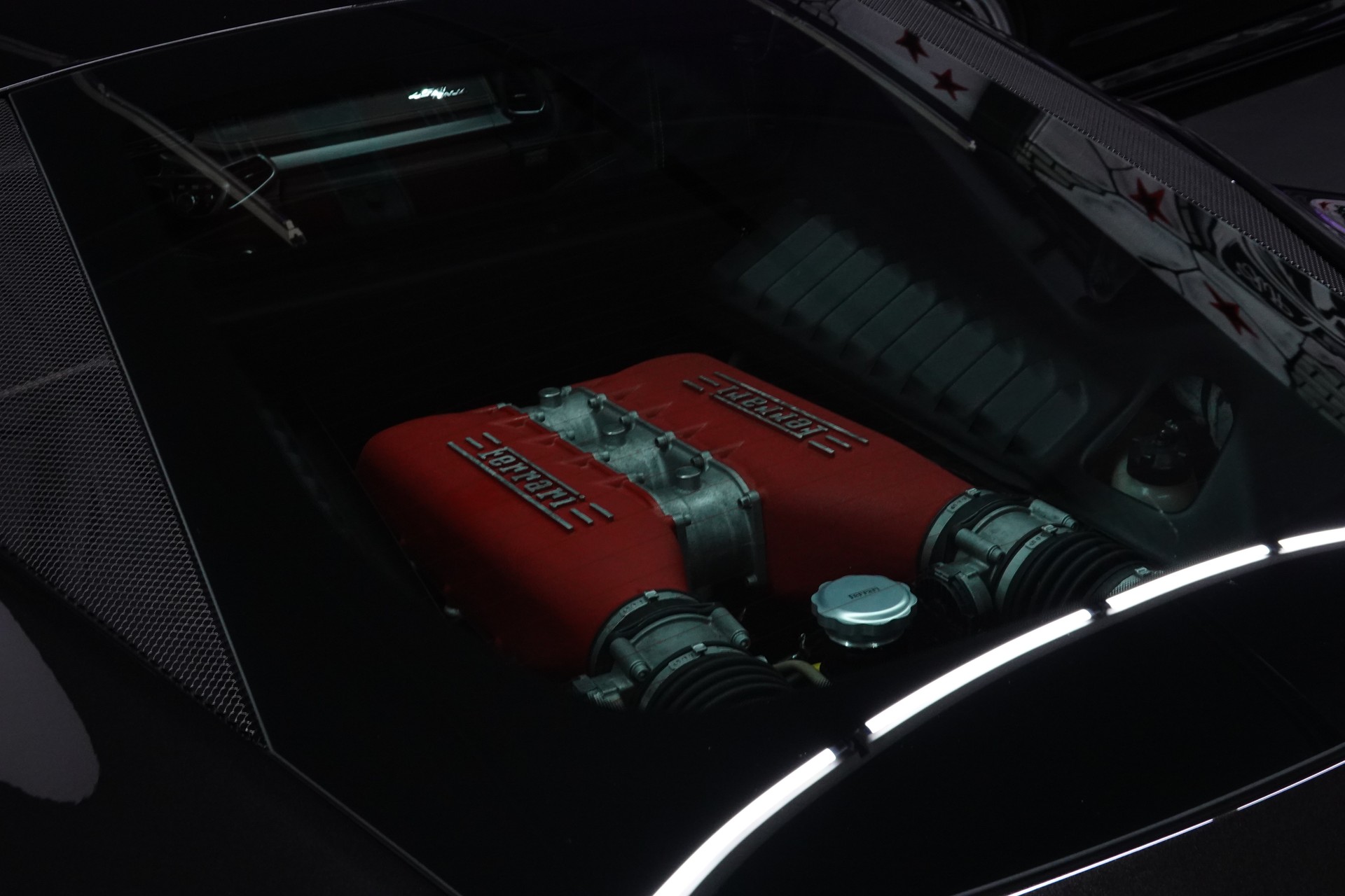 FERRARI 458 ITALIA 4.5 V8 SAUGER // FERRARI SERVICE // CH-FAHRZEUG // GELBE NÄHTE-image-17