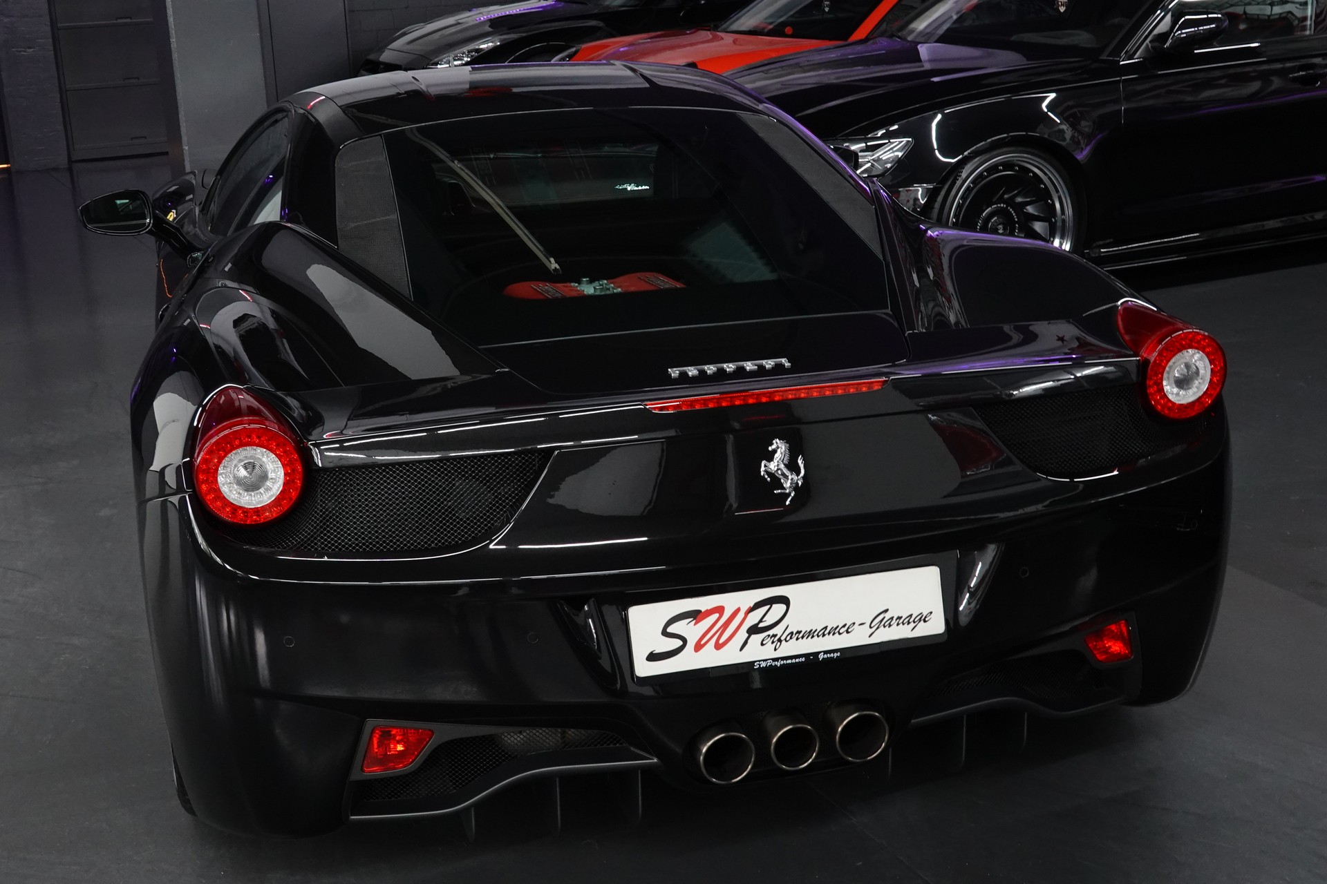 FERRARI 458 ITALIA 4.5 V8 SAUGER // FERRARI SERVICE // CH-FAHRZEUG // GELBE NÄHTE-image-13