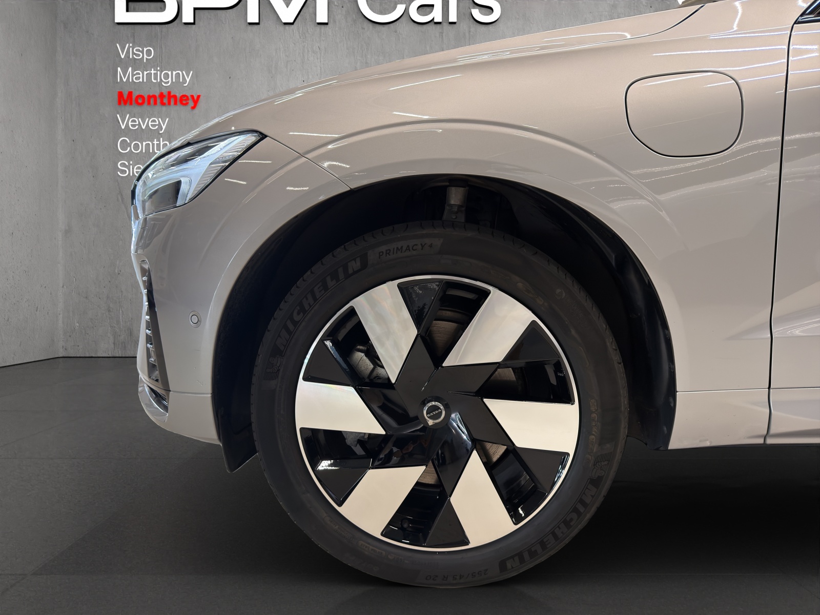 Image VOLVO XC60 XC60 T6 eAWD PluginHybrid Ultra Dark Geartronic