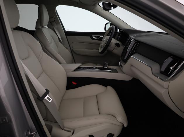 Image VOLVO XC60 XC60 T6 eAWD PluginHybrid Ultra Dark Geartronic