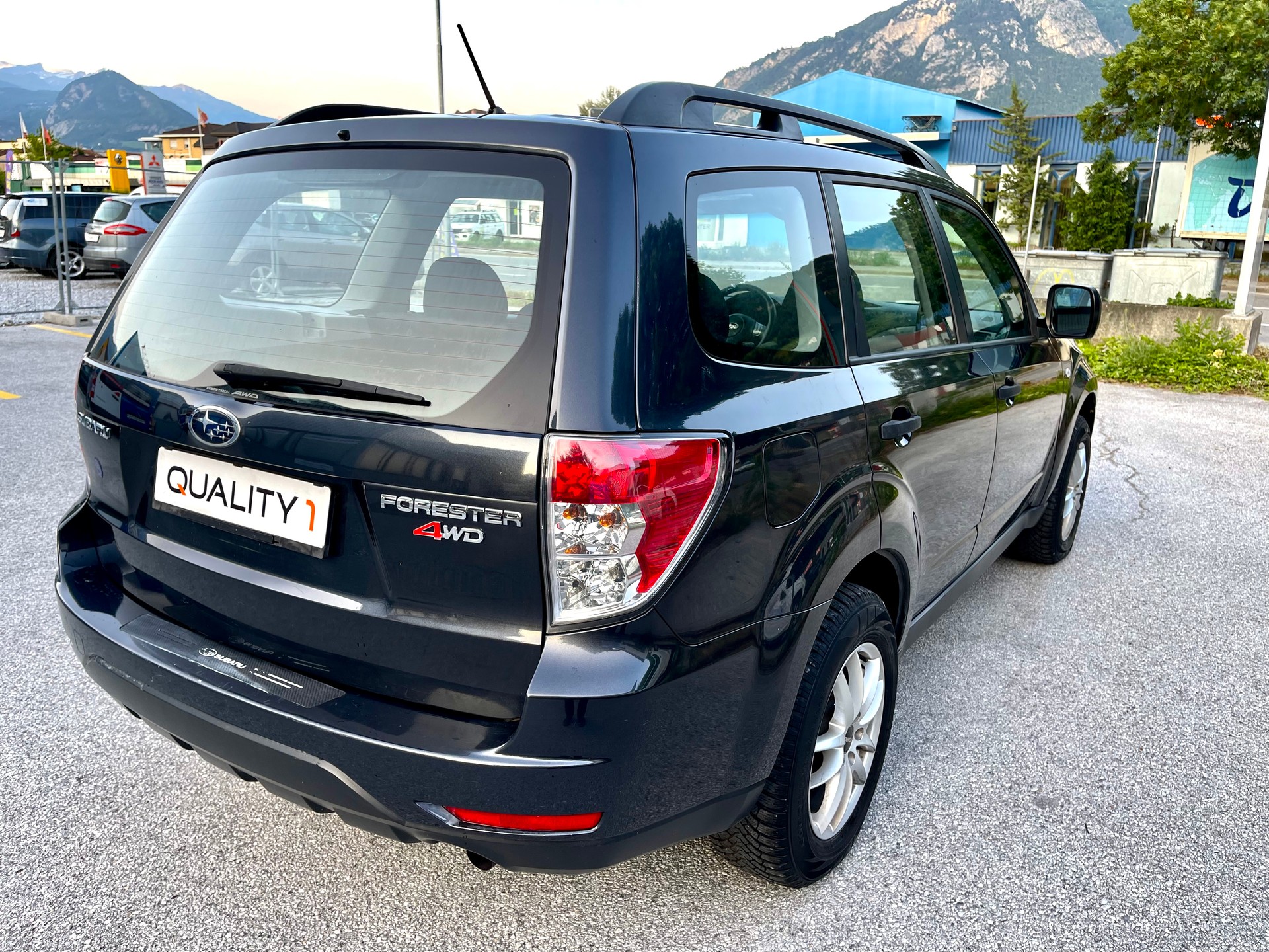 SUBARU Forester 2.0XS Limited Automatic-image-14