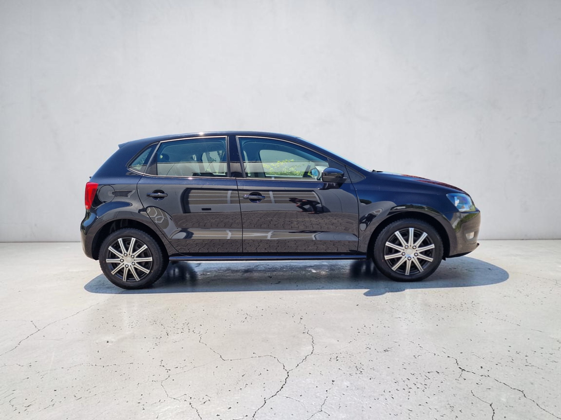 VW Polo 1.4 16V Comfortline 12Mt Gara 8xRad MFK NEU-image-4