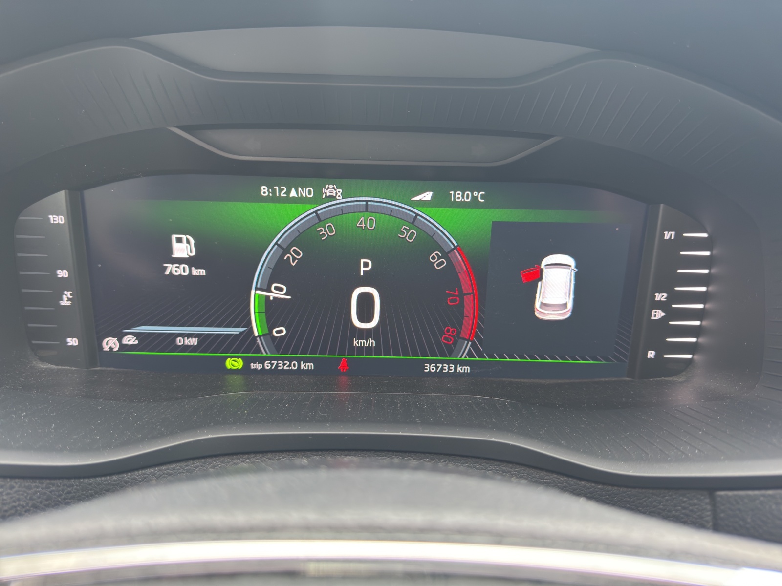 SKODA Karoq 1.5 TSI Style DSG-image-10