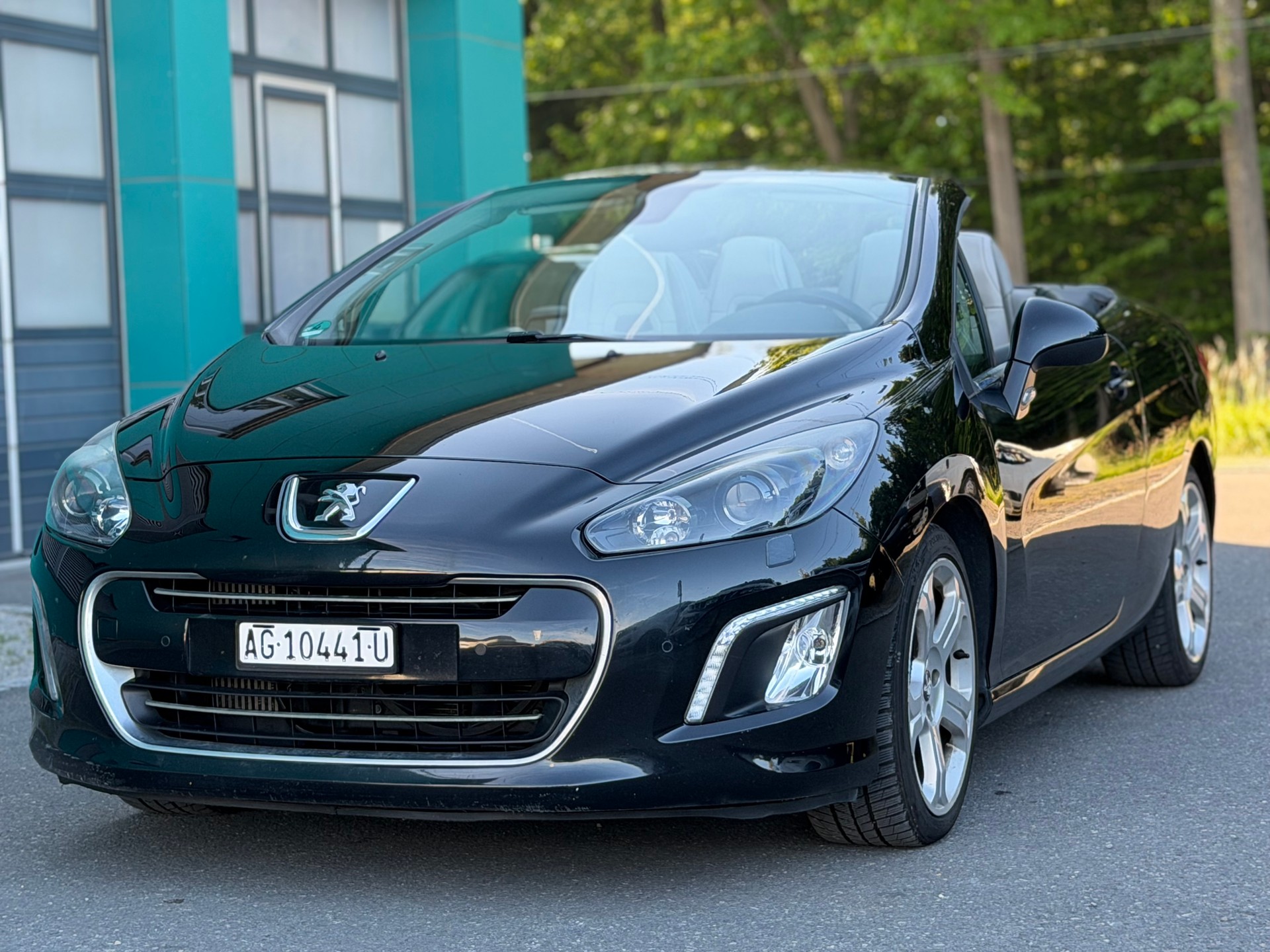 PEUGEOT 308 CC 1.6 16V Turbo Platinum Automatic-image-2