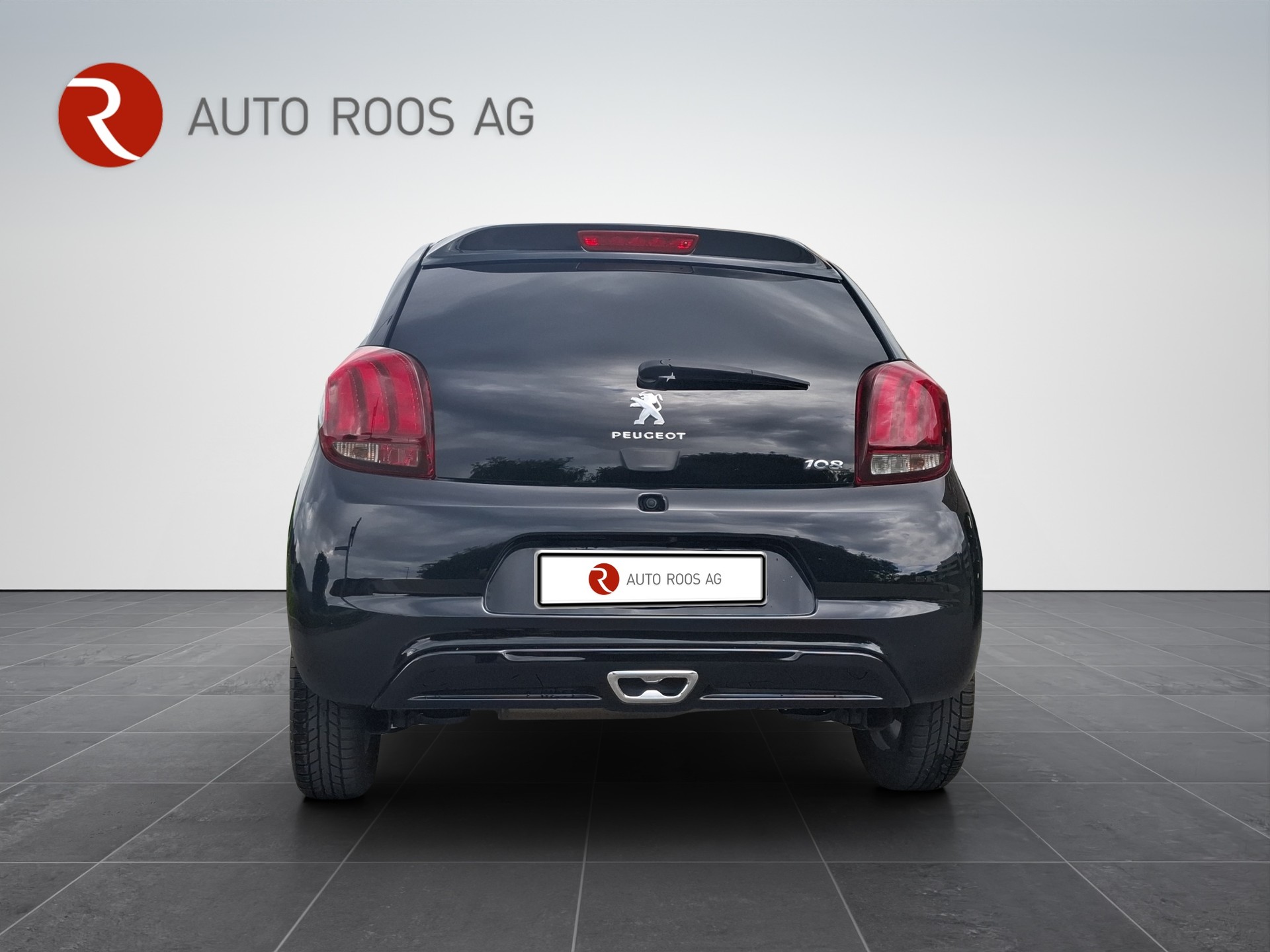 PEUGEOT 108 1.2 PureTech GT Line-image-3
