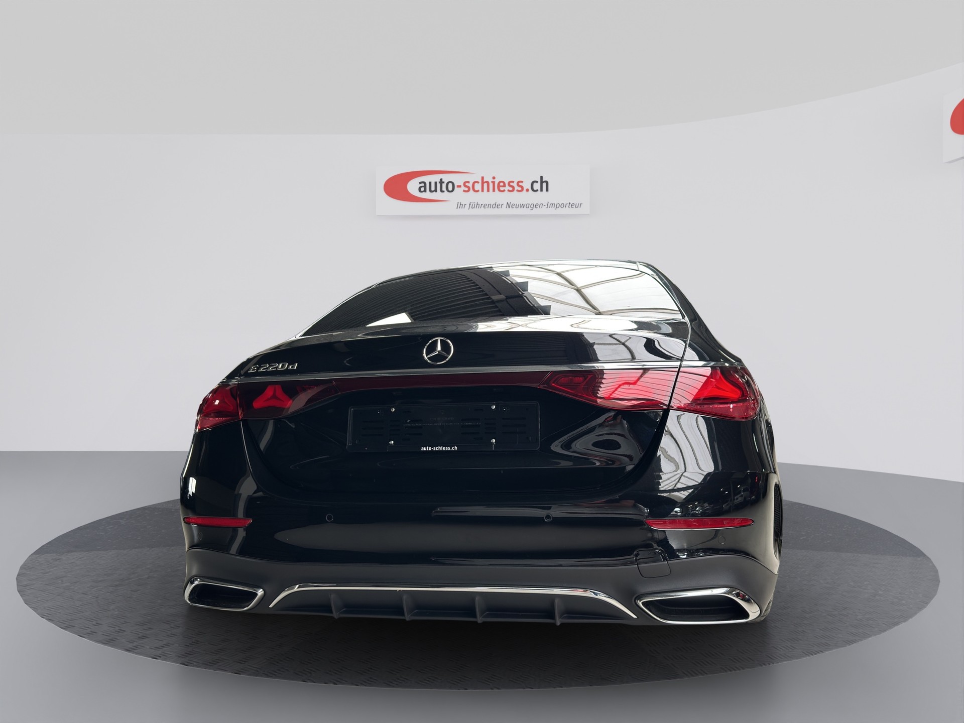 MERCEDES-BENZ E 220 d AMG Line 9G-Tronic-image-3