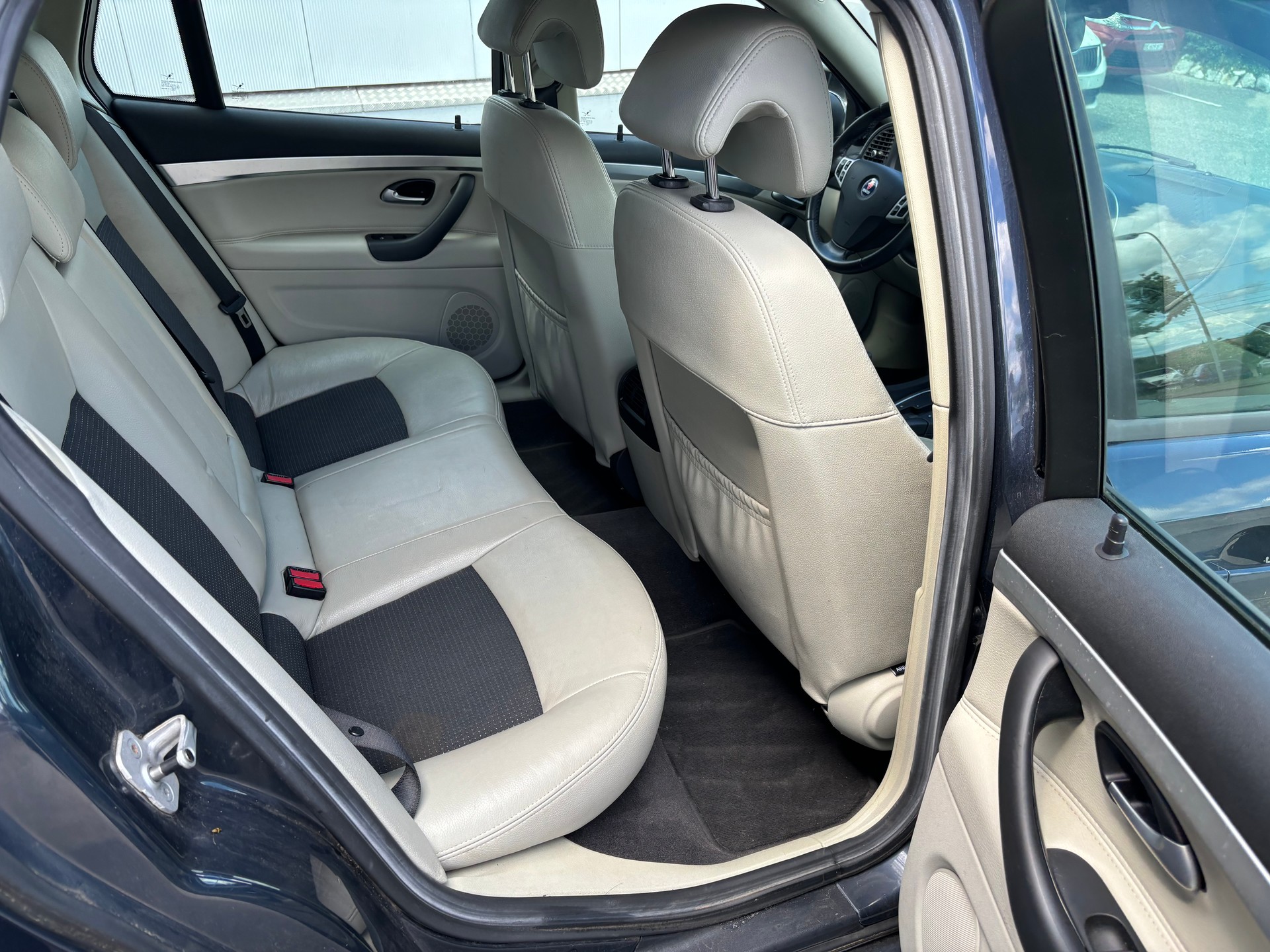 SAAB 9-3 2.0t BioPower Vector Automatic-image-12