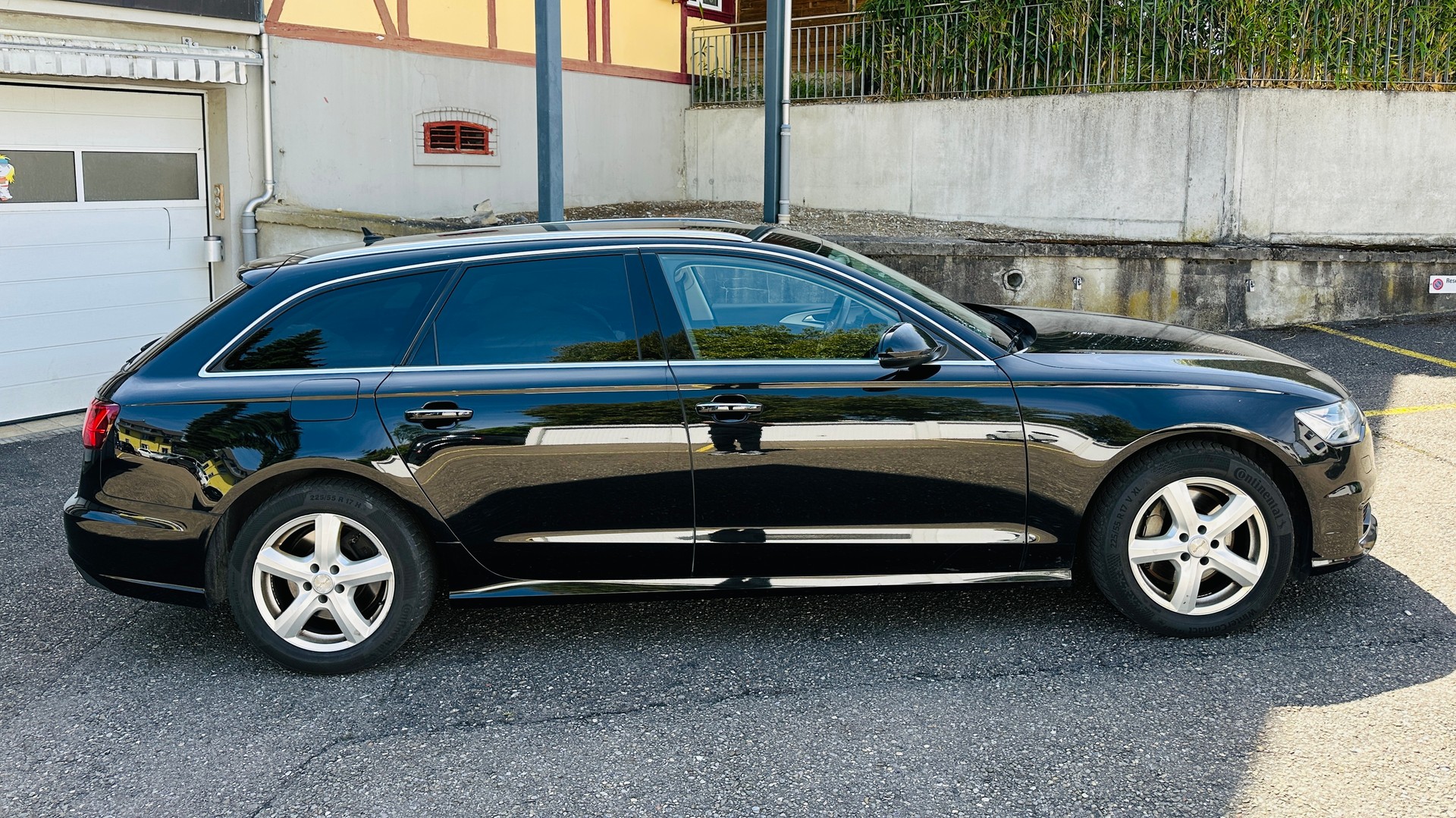 AUDI A6 Avant 3.0 TDI V6 Attraction quattro S-tronic-image-3