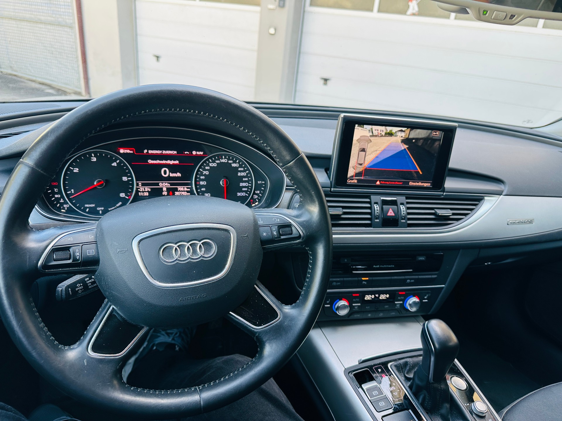 AUDI A6 Avant 3.0 TDI V6 Attraction quattro S-tronic-image-12