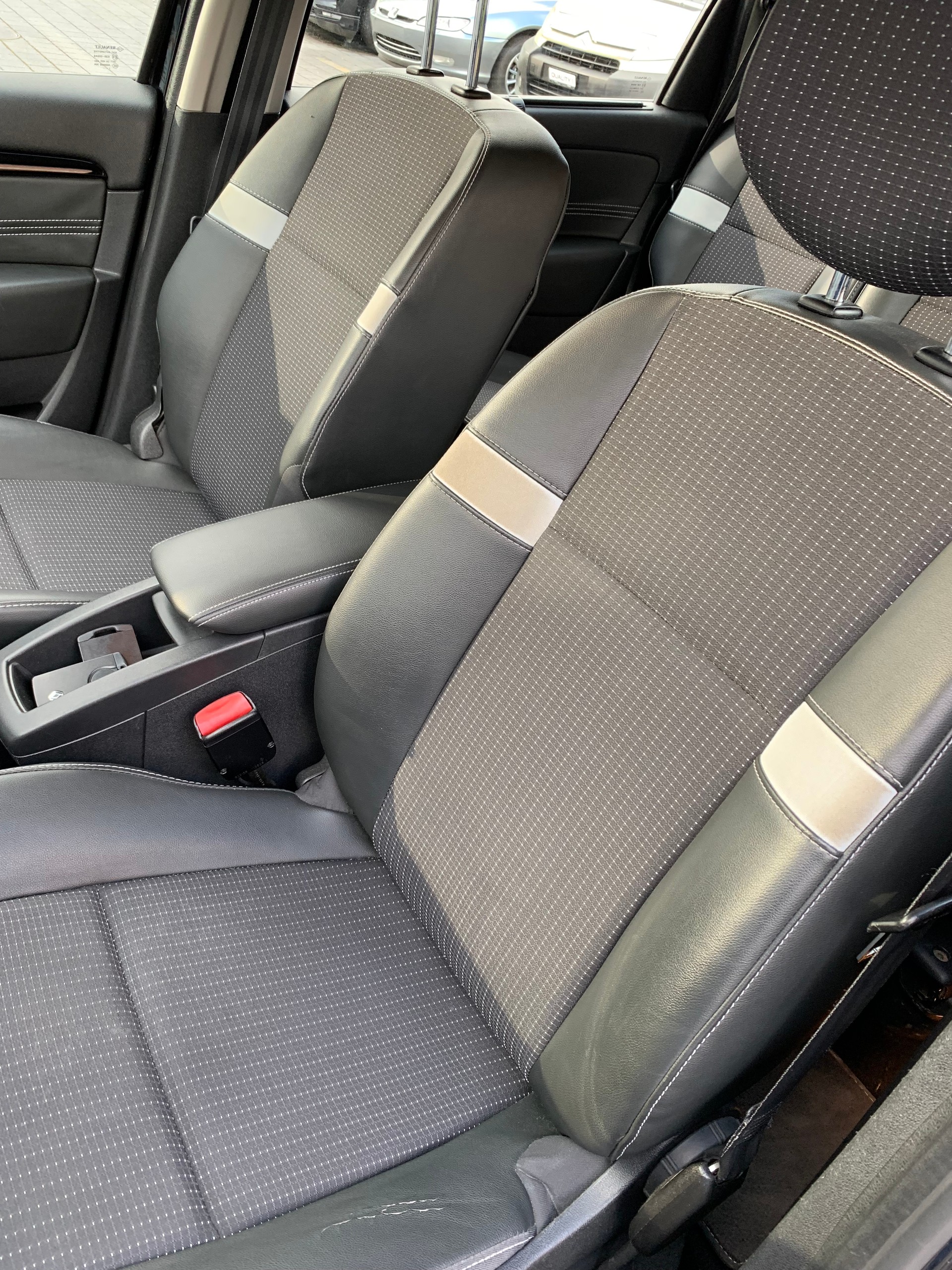 RENAULT Grand Scénic 1.5 dCi Expression-image-10