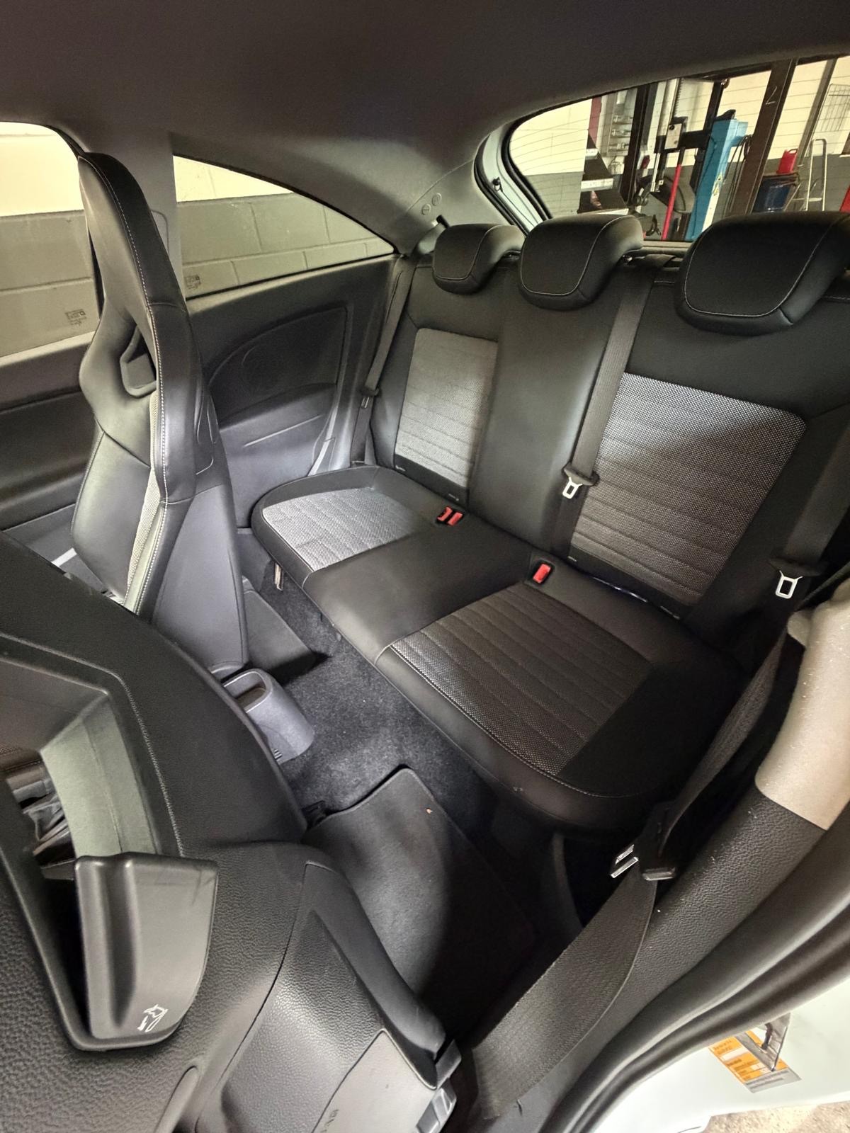 OPEL Corsa 1.6 Turbo OPC //NEU AB MFK!-image-13
