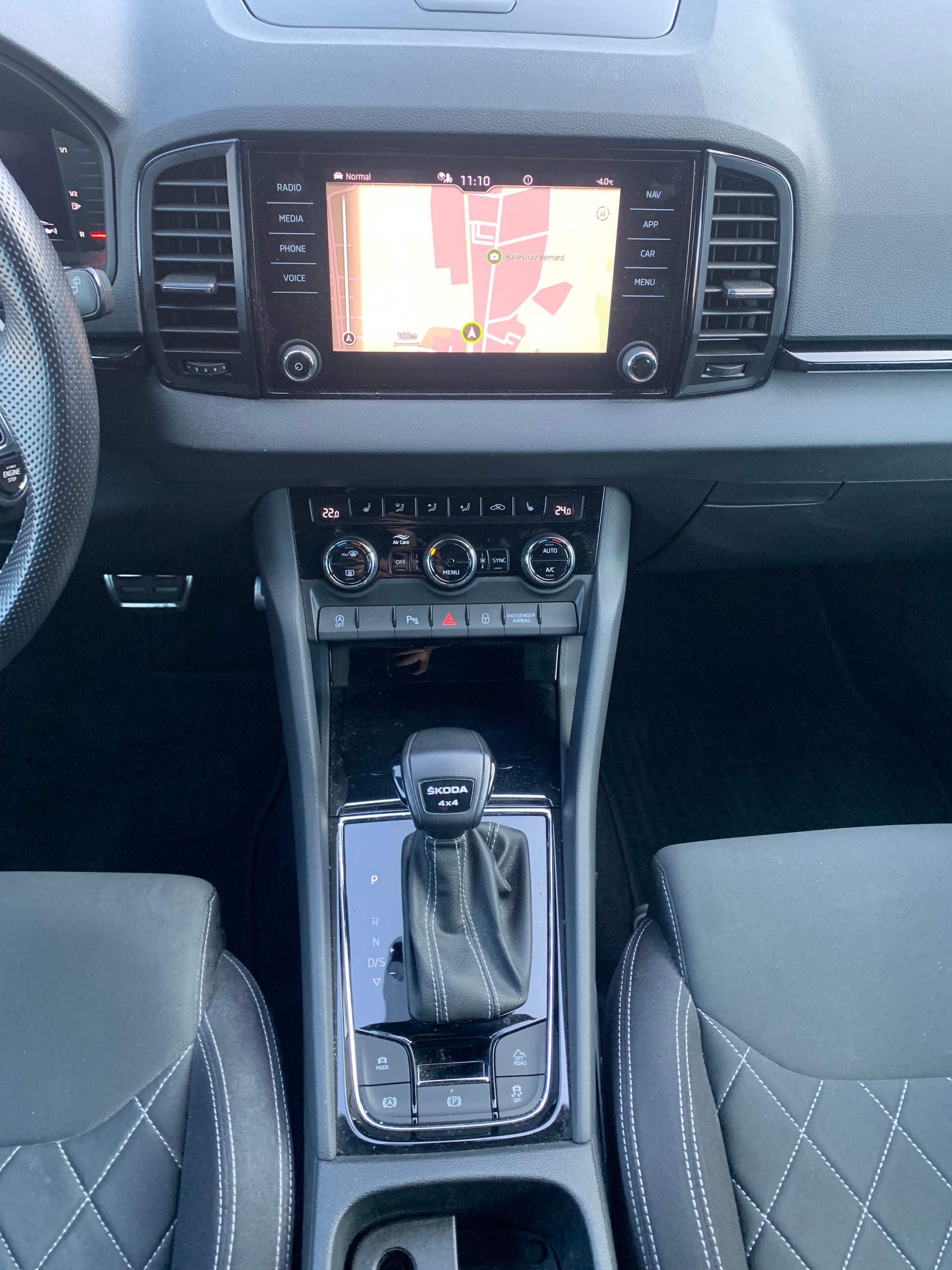 SKODA Karoq 2.0 TDI CR SportLine 4x4 DSG-image-18