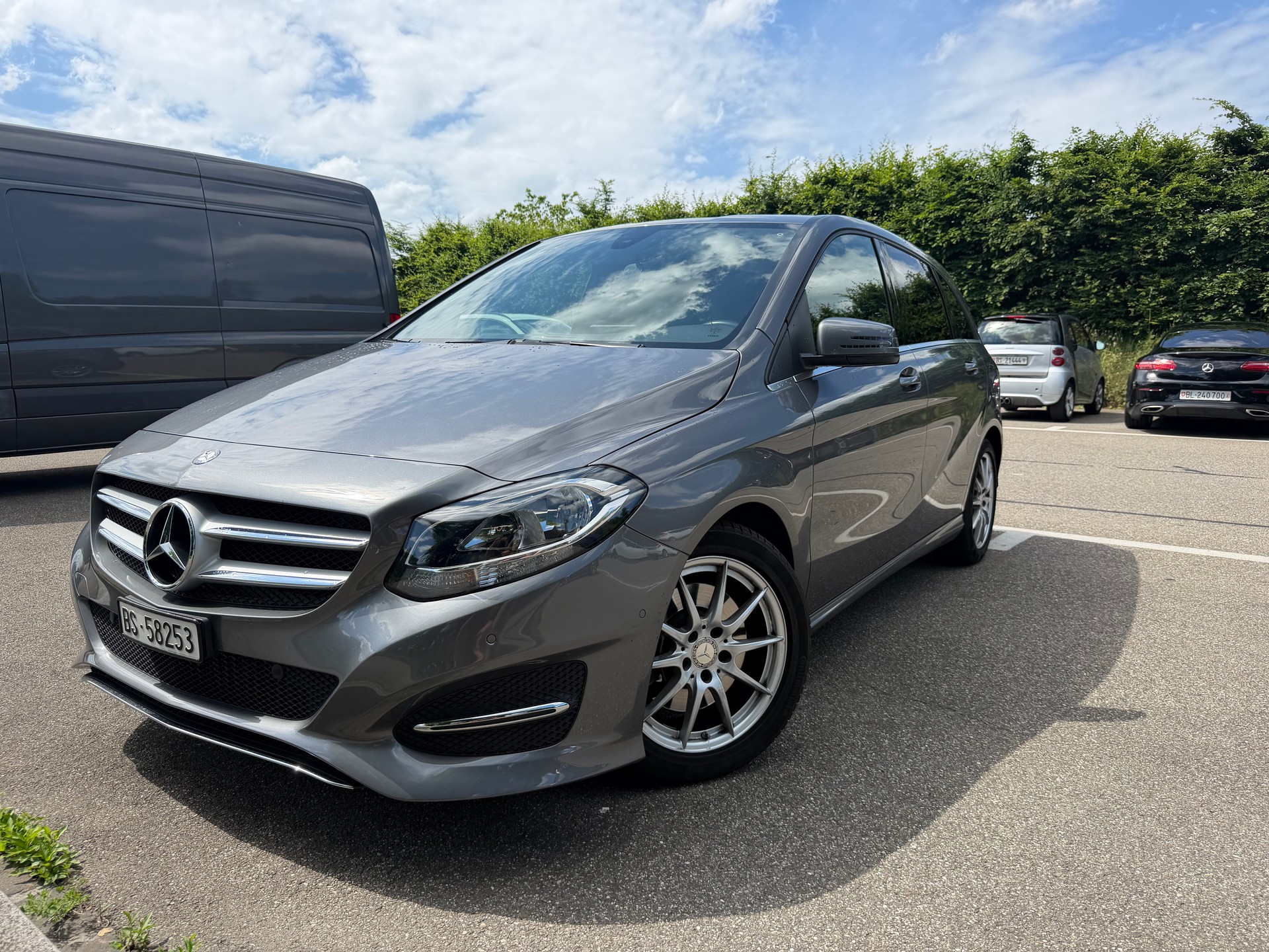 MERCEDES-BENZ B 250-image-0