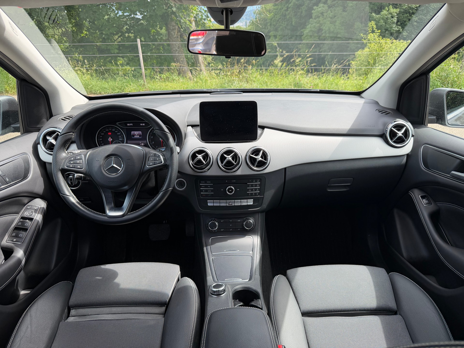 MERCEDES-BENZ B 250-image-5