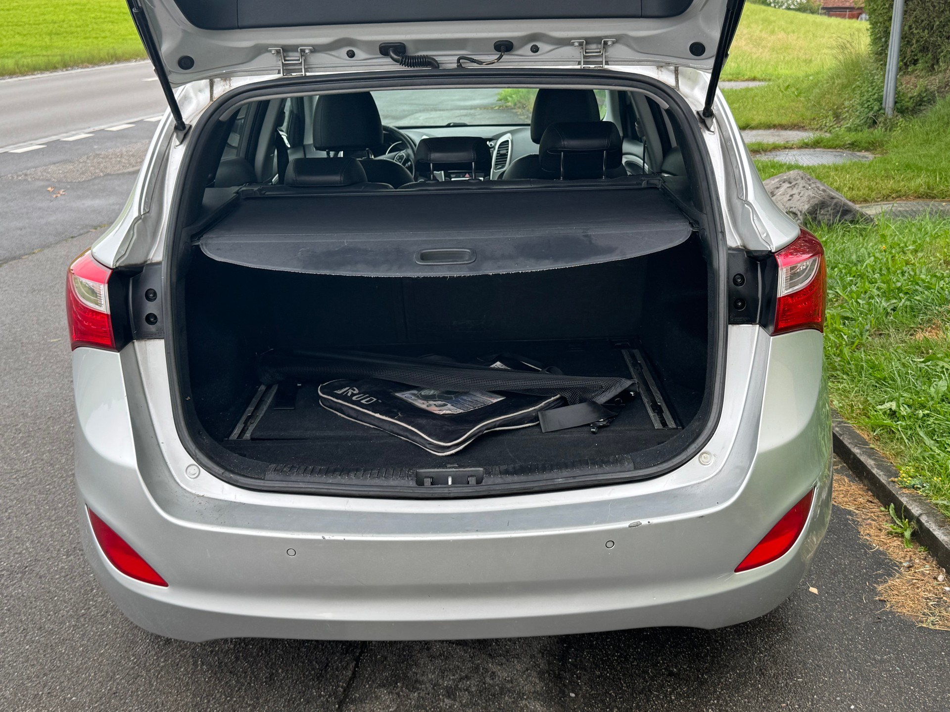 HYUNDAI i30 Wagon 1.6 GDI Style Automatic-image-8
