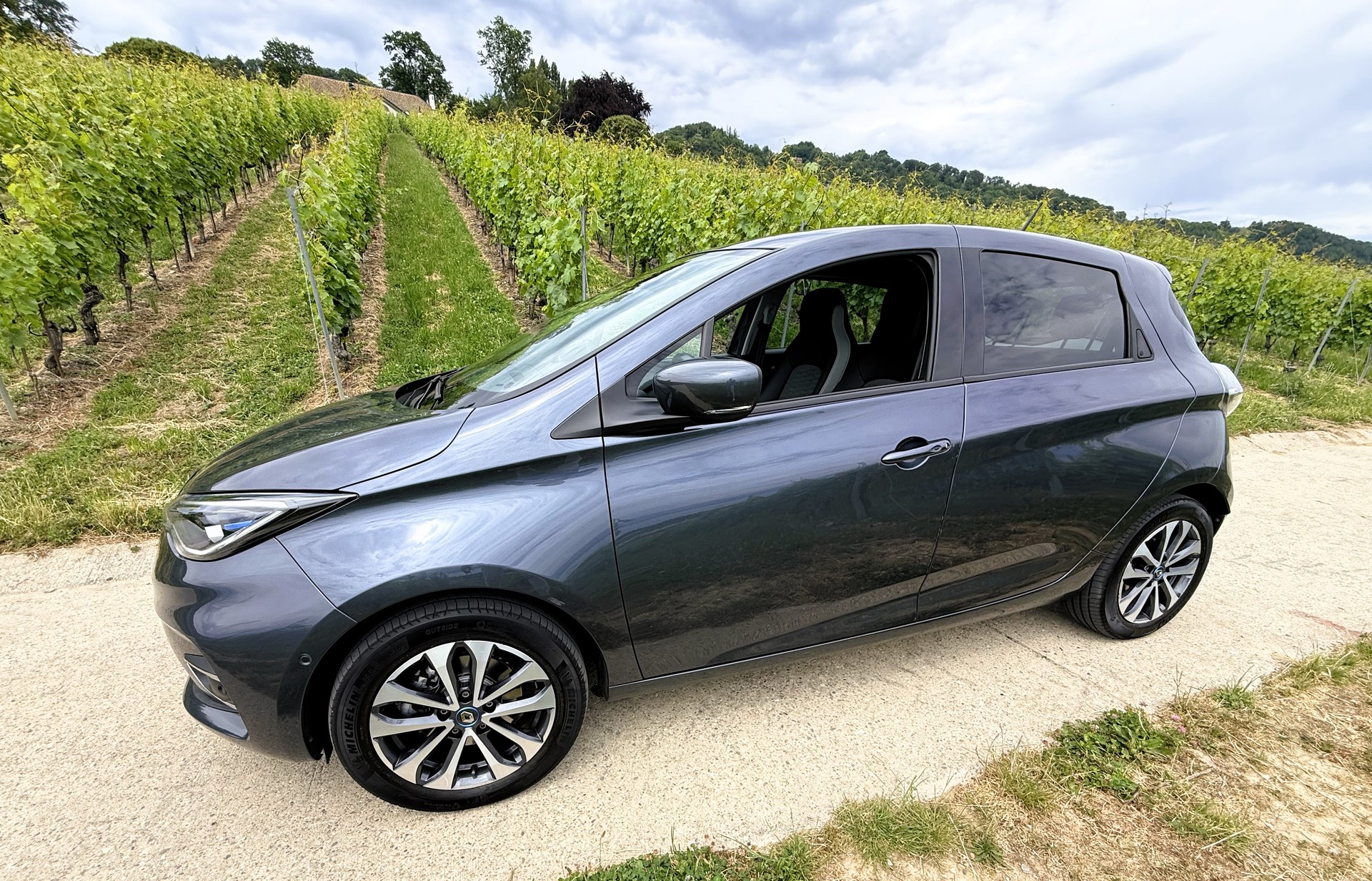RENAULT Zoe Intens R135 (incl. Batterie)-image-12