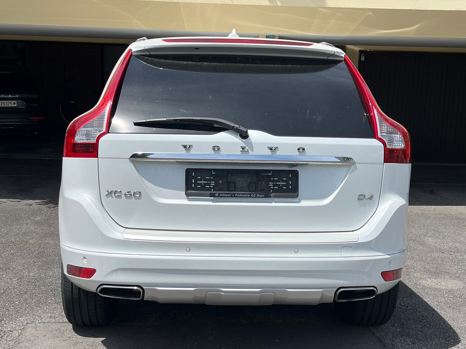 VOLVO XC 60 2.0 D4 Ocean Race-image-1
