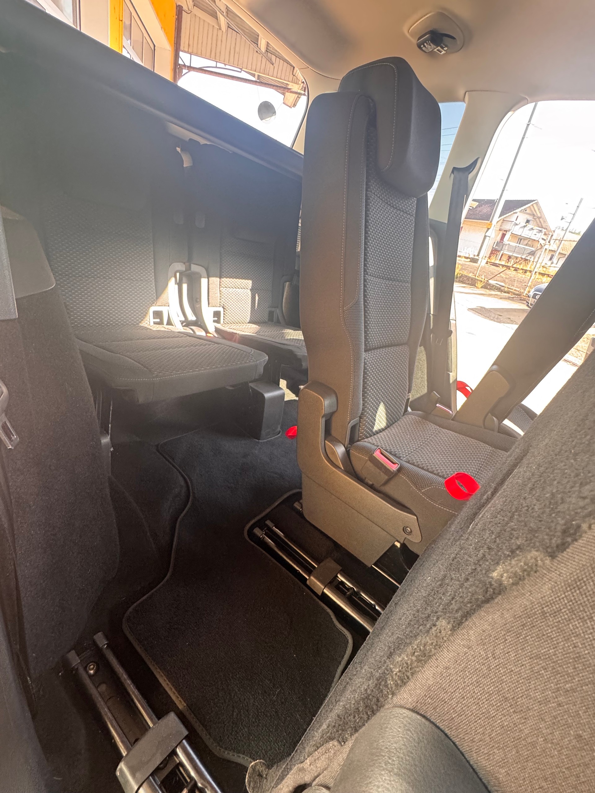 VW Touran 2.0 TDI BlueMotion TechnologyComfortline DSG-image-5