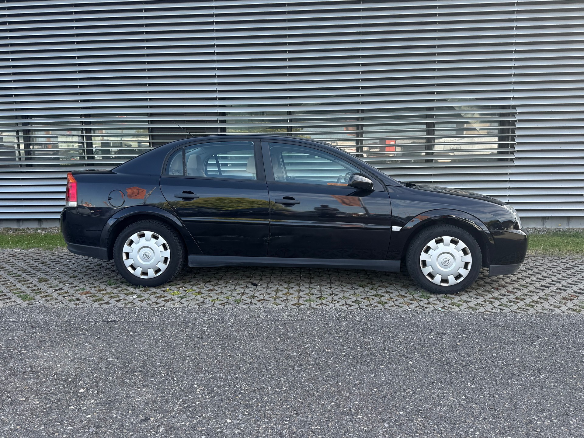 OPEL Vectra GTS 2.2 Elegance-image-2