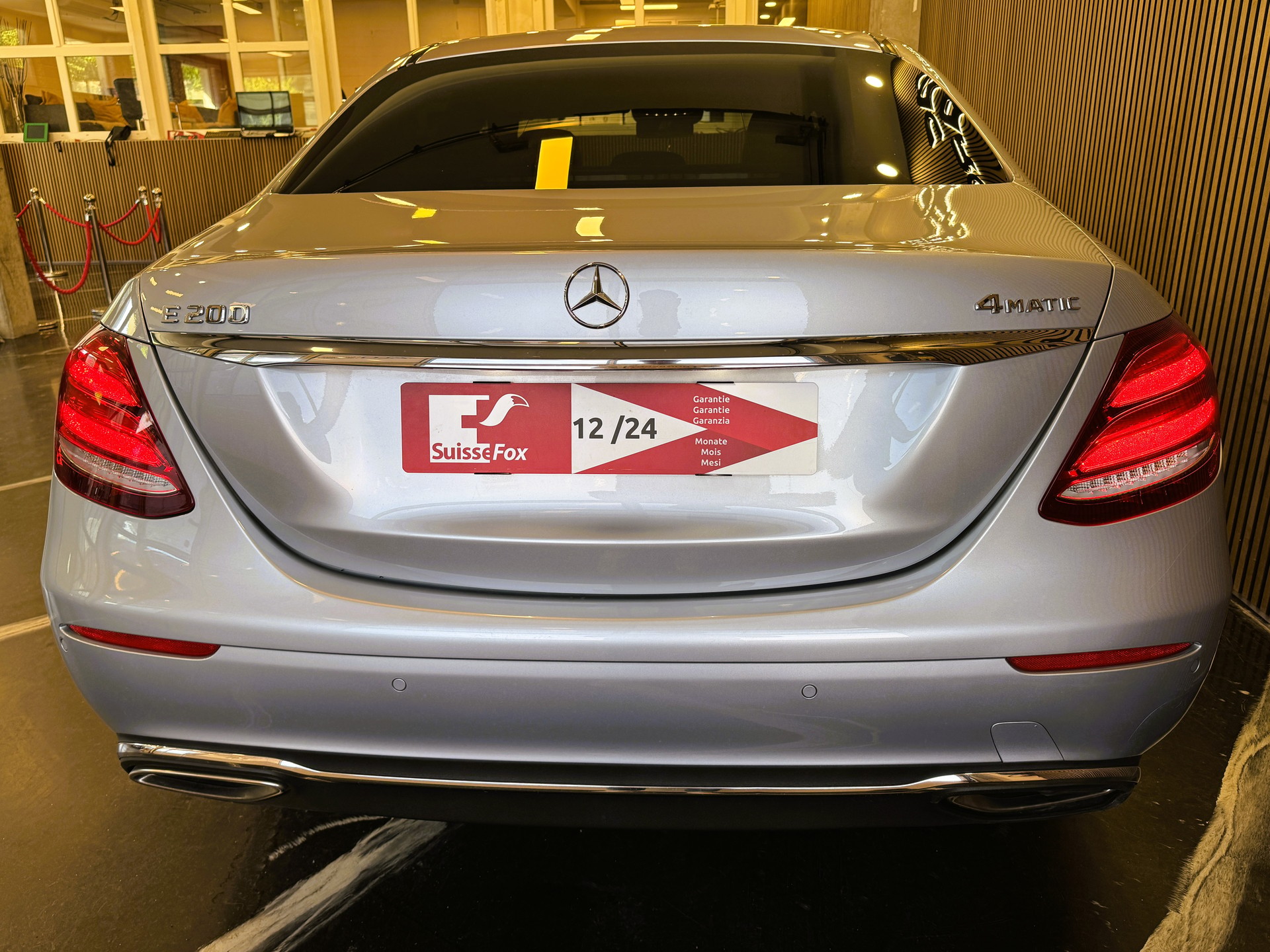 MERCEDES-BENZ E 200 Avantgarde 4Matic 9G-Tronic-image-5