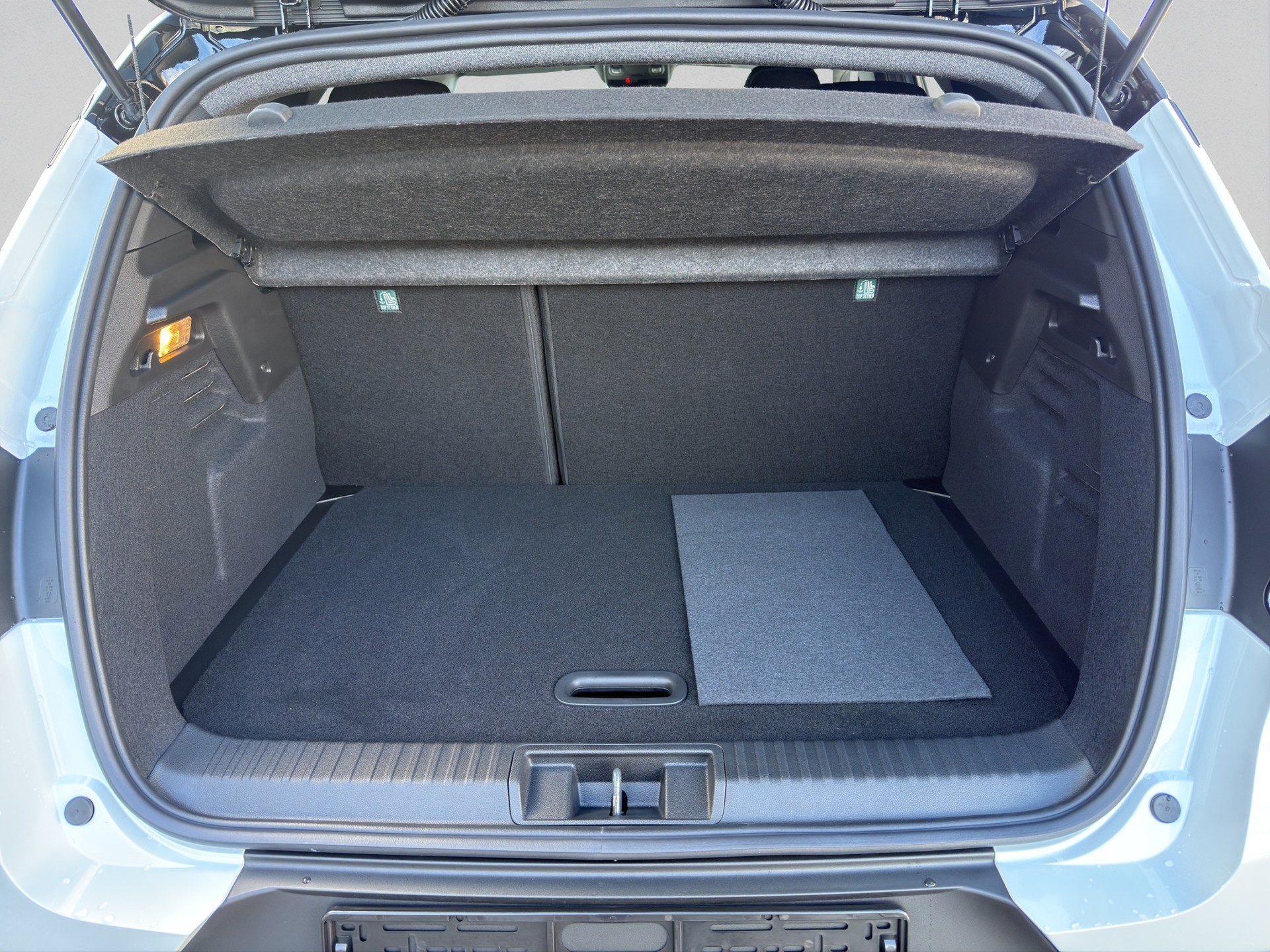 RENAULT Captur 1.8 E-Tech 160 Esprit Alpine DHT-image-12