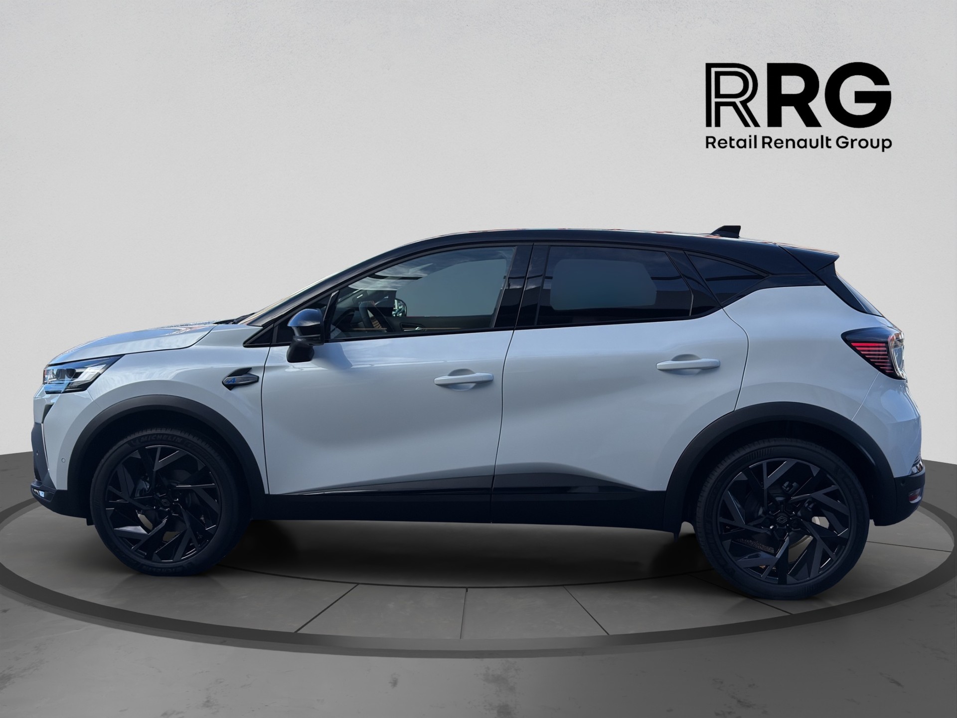 RENAULT Captur 1.8 E-Tech 160 Esprit Alpine DHT-image-5