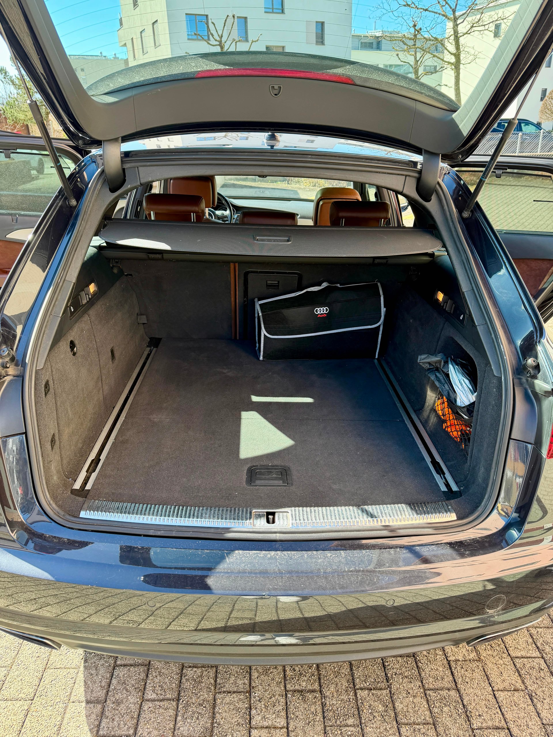 AUDI A6 Avant 3.0 TFSI V6 quattro S-tronic-image-12