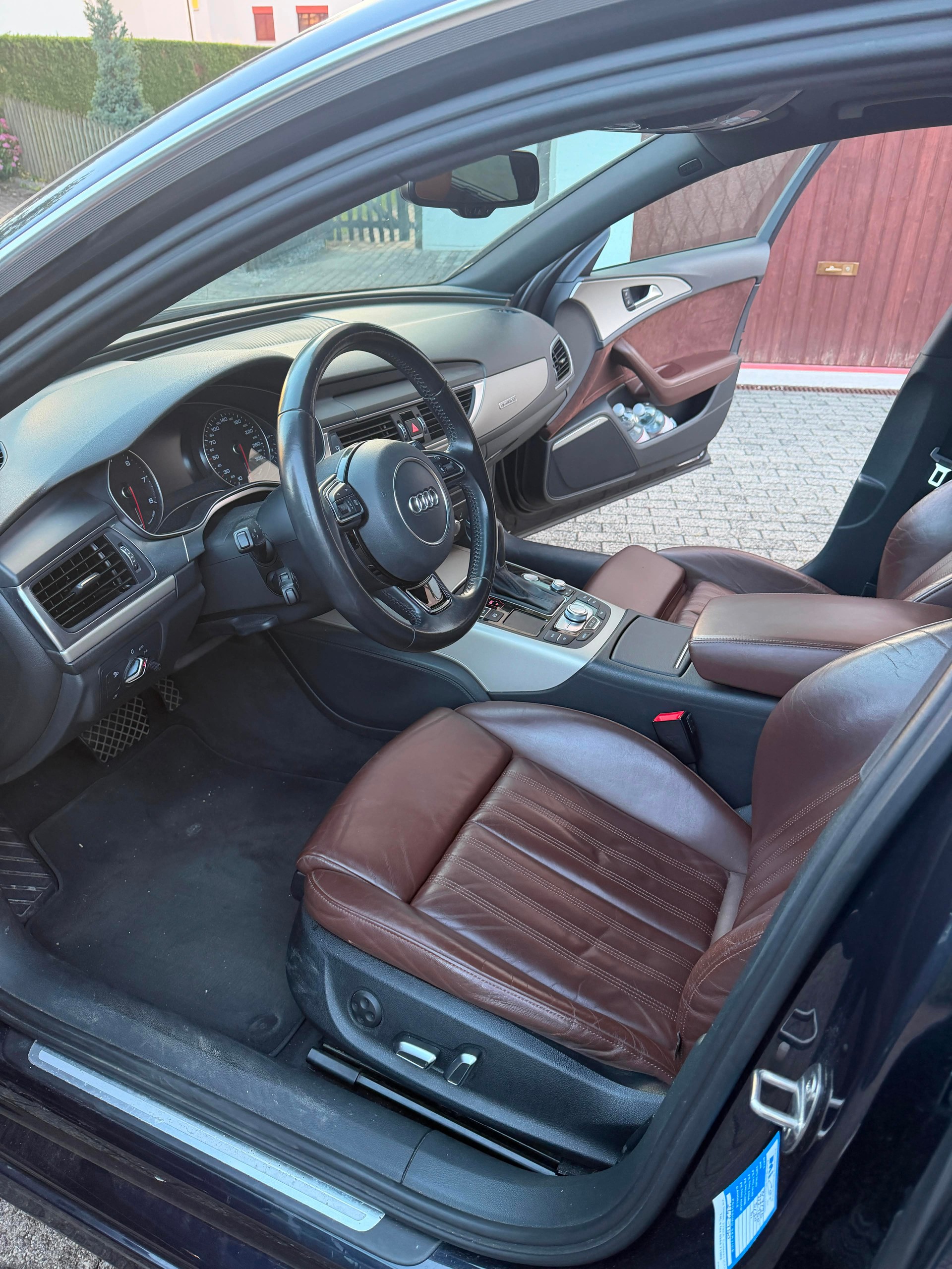 AUDI A6 Avant 3.0 TFSI V6 quattro S-tronic-image-9