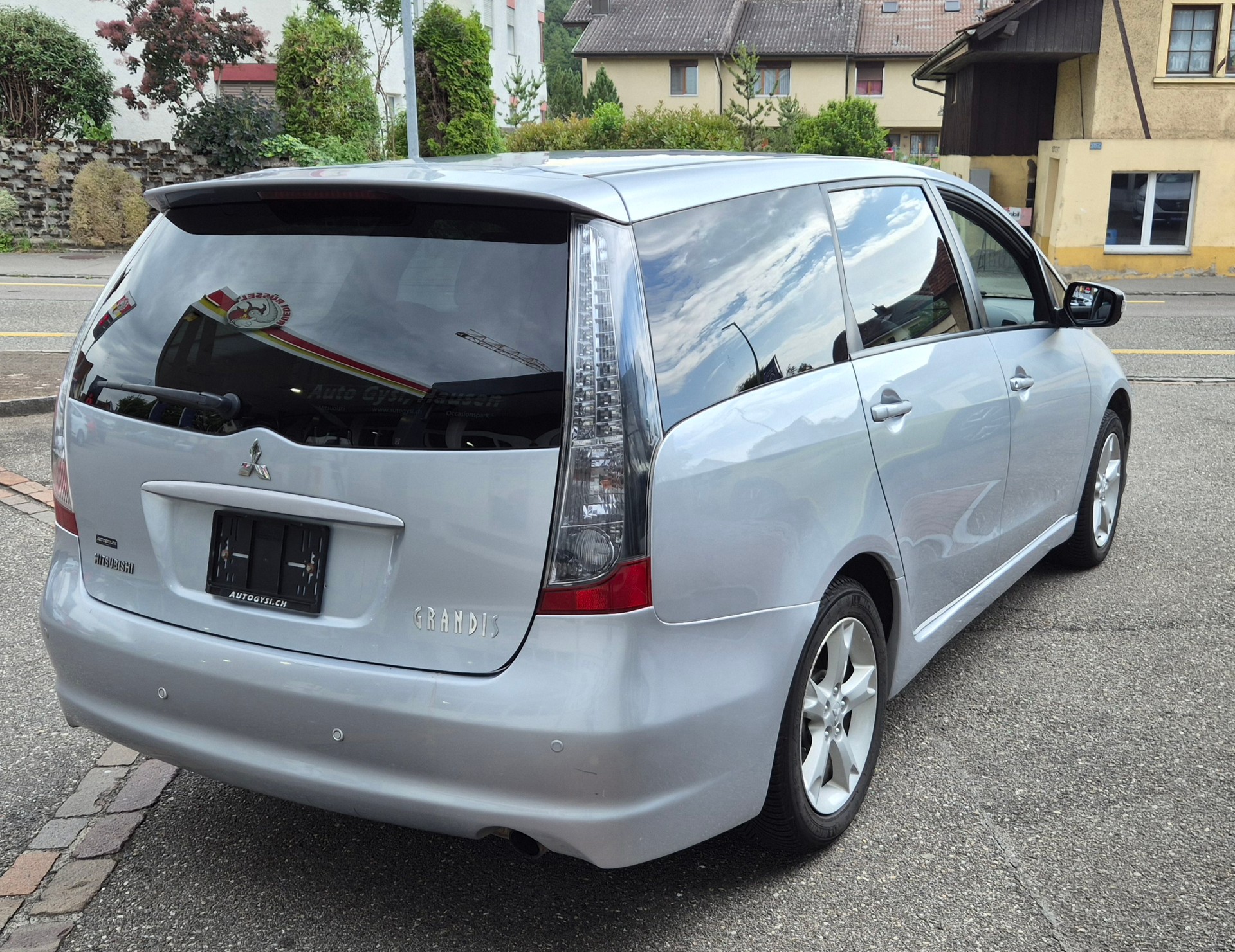 MITSUBISHI Grandis 2.4 16V Executive-image-2