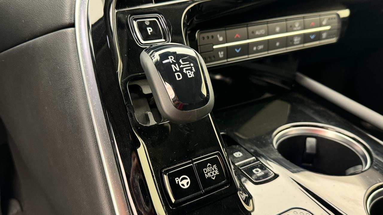 TOYOTA Mirai Fuel cell Platinum-image-10