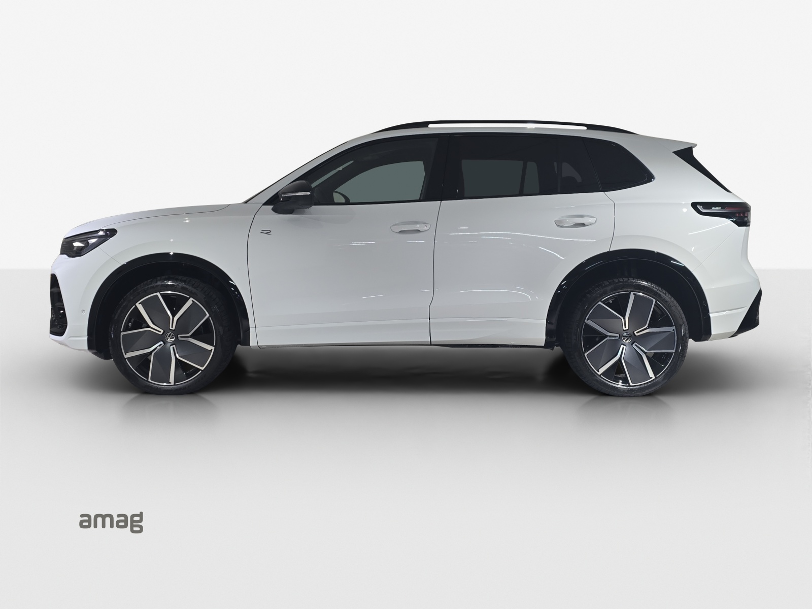 VW Tiguan 2.0 TDI SCR R-Line 4Motion DSG-image-1