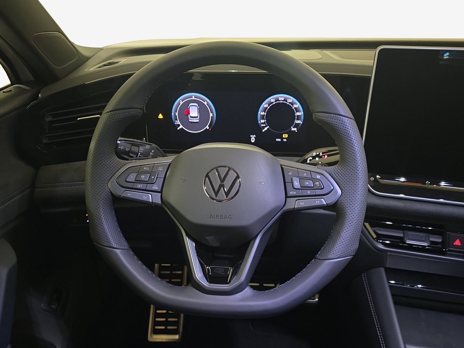 VW Tiguan 2.0 TDI SCR R-Line 4Motion DSG-image-9