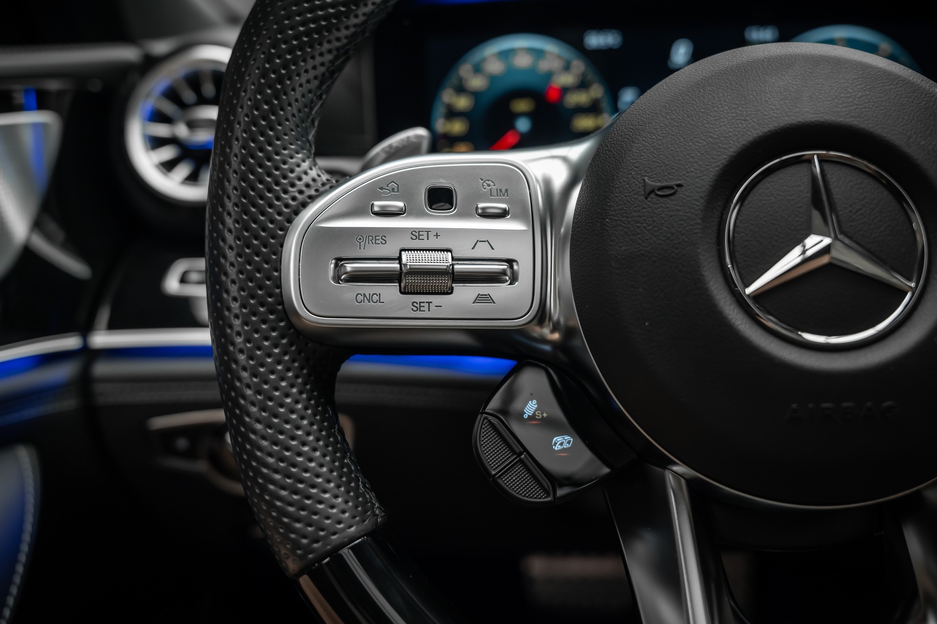 MERCEDES-BENZ * AMG GT 4 63 S * AMG AERODYNAMIK-PAKET * 22 ZOLL SOMMERRRÄDER (EINZELANFERTIGUNG) * LEASING AB 1024.- *-image-27
