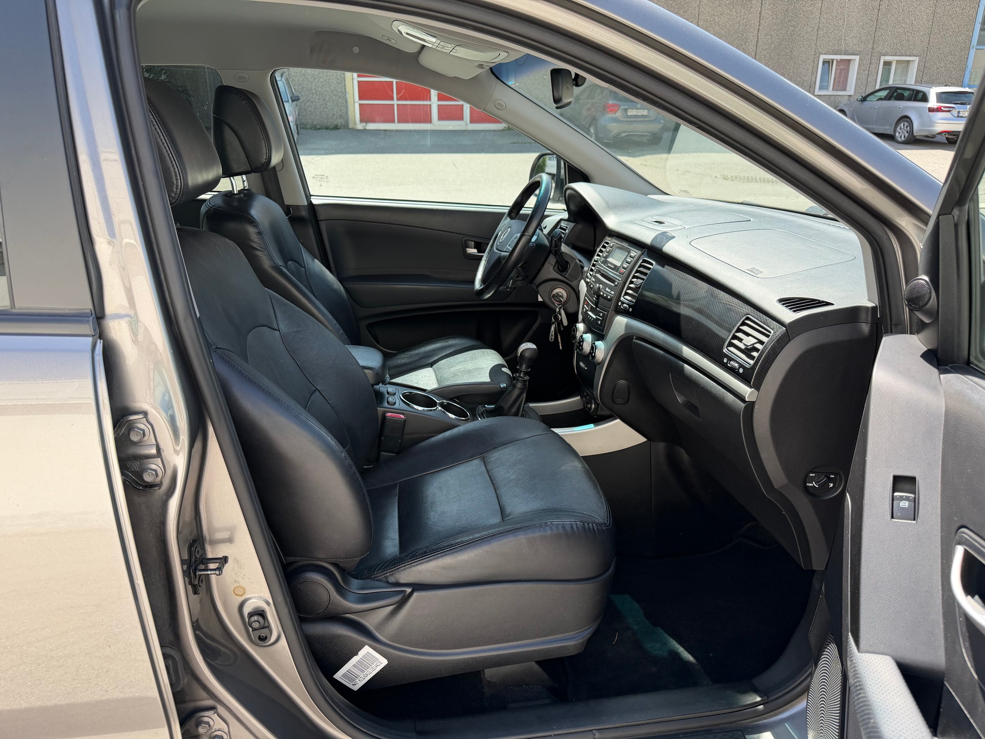 KGM-SsangYong Korando 2.0 e-XDI Green Edition 4WD-image-5