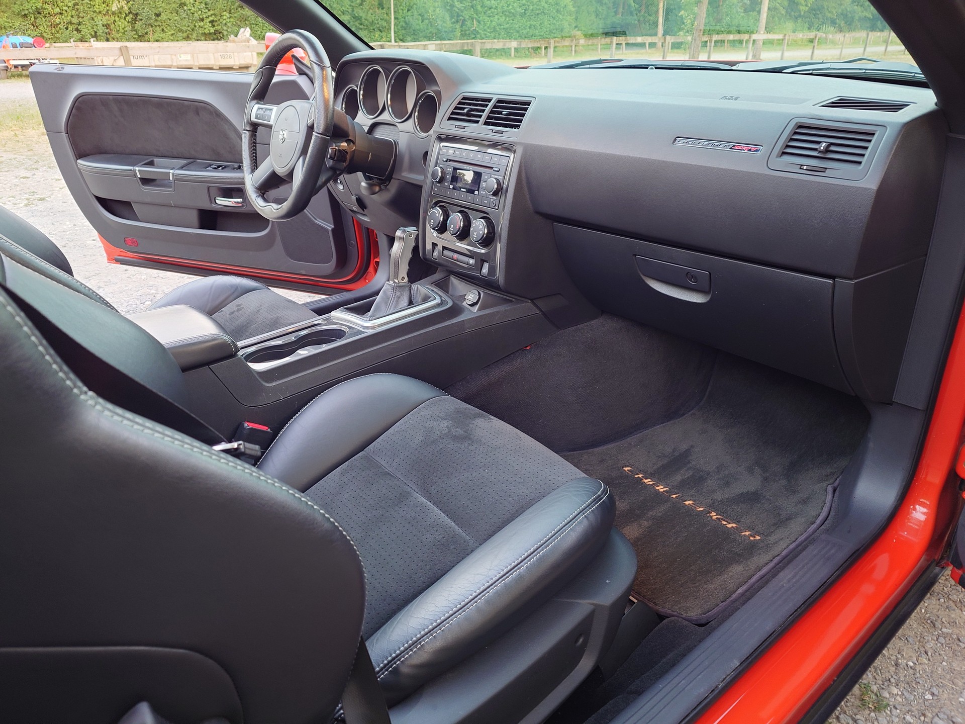 DODGE Challenger 6.1 Hemi Handschalter Cabriolet-image-12
