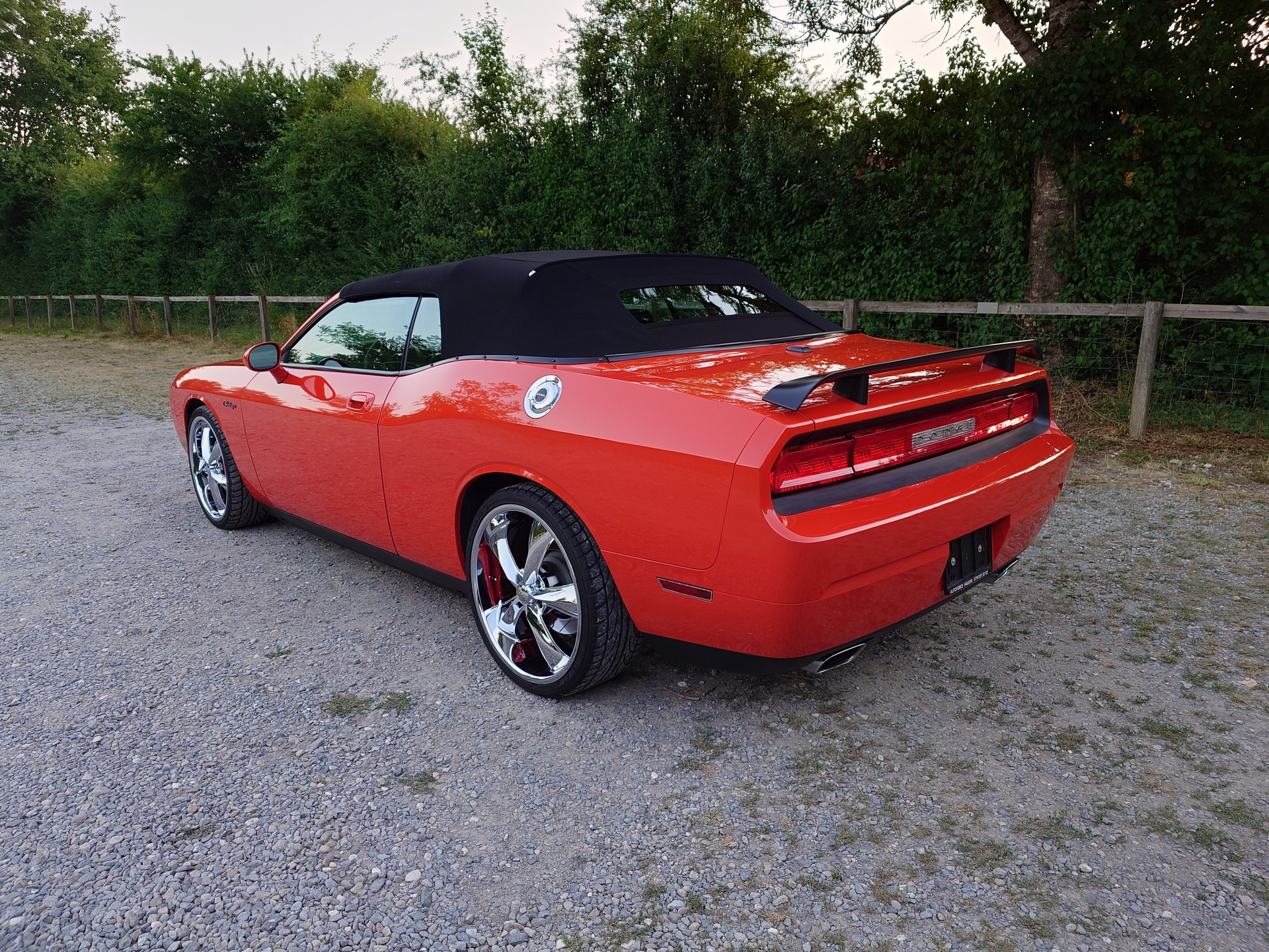 DODGE Challenger 6.1 Hemi Handschalter Cabriolet-image-2