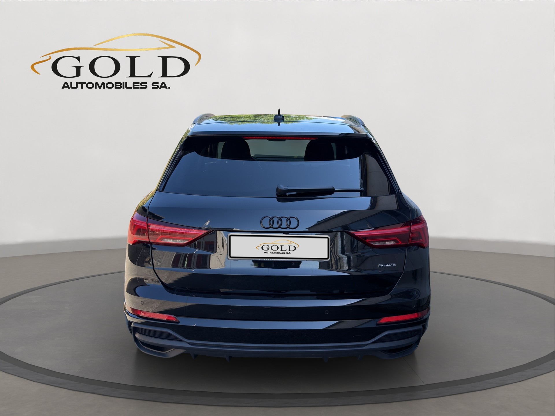 AUDI Q3 40 TDI S line quattro S-tronic-image-14