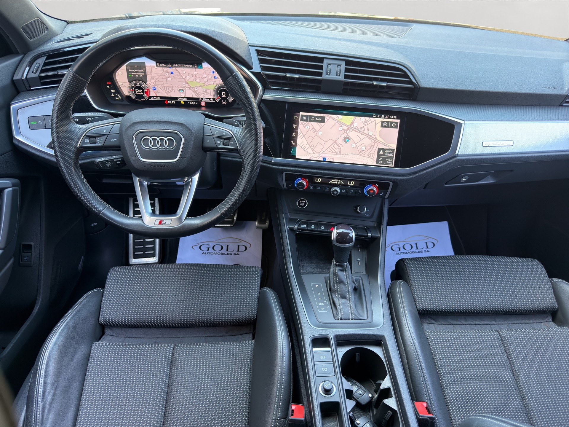 AUDI Q3 40 TDI S line quattro S-tronic-image-2