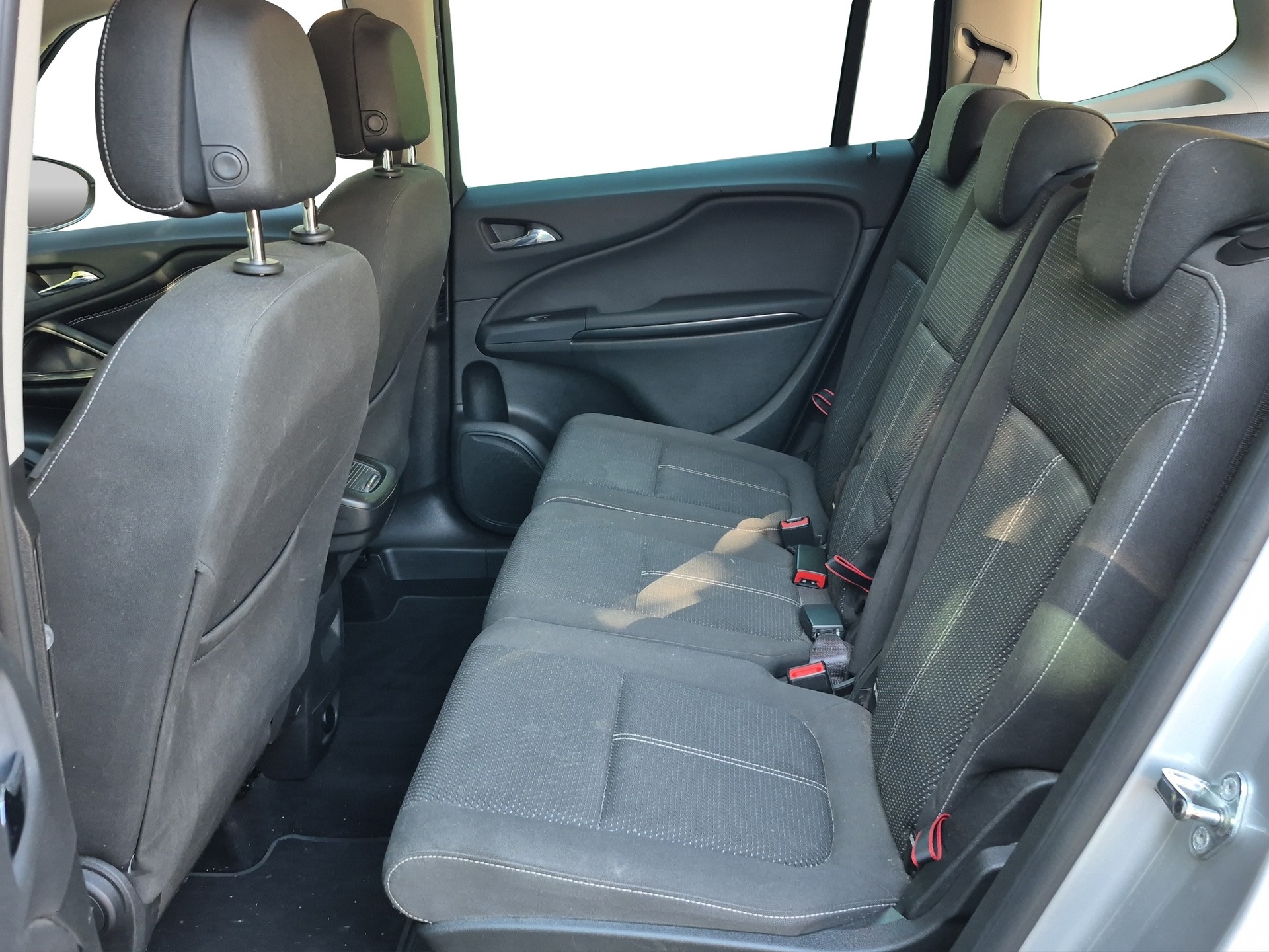 OPEL Zafira Tourer 1.6 CDTi *Steuerkette rasselt*-image-10