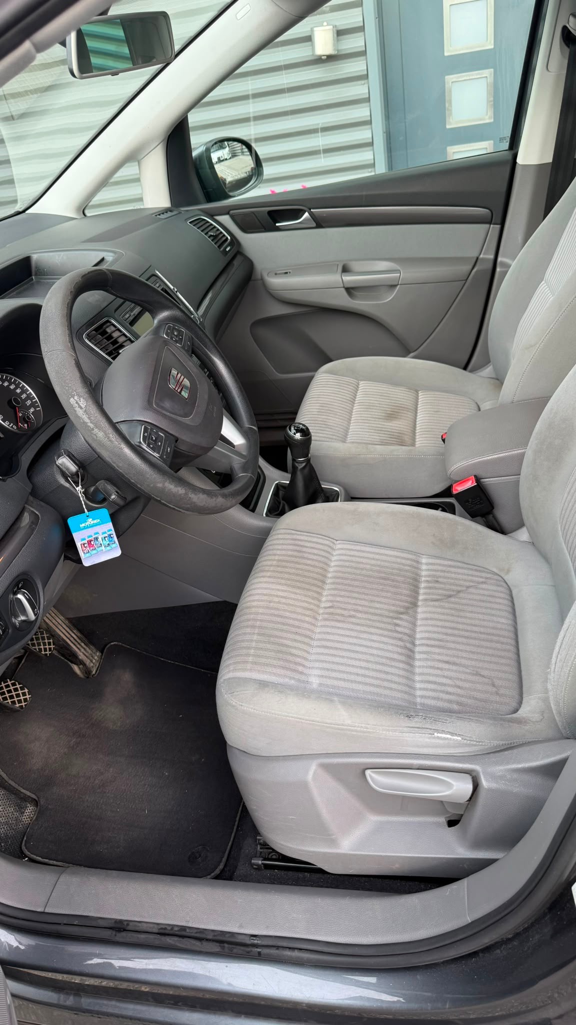 SEAT Alhambra 1.4 TSI Budget-image-8