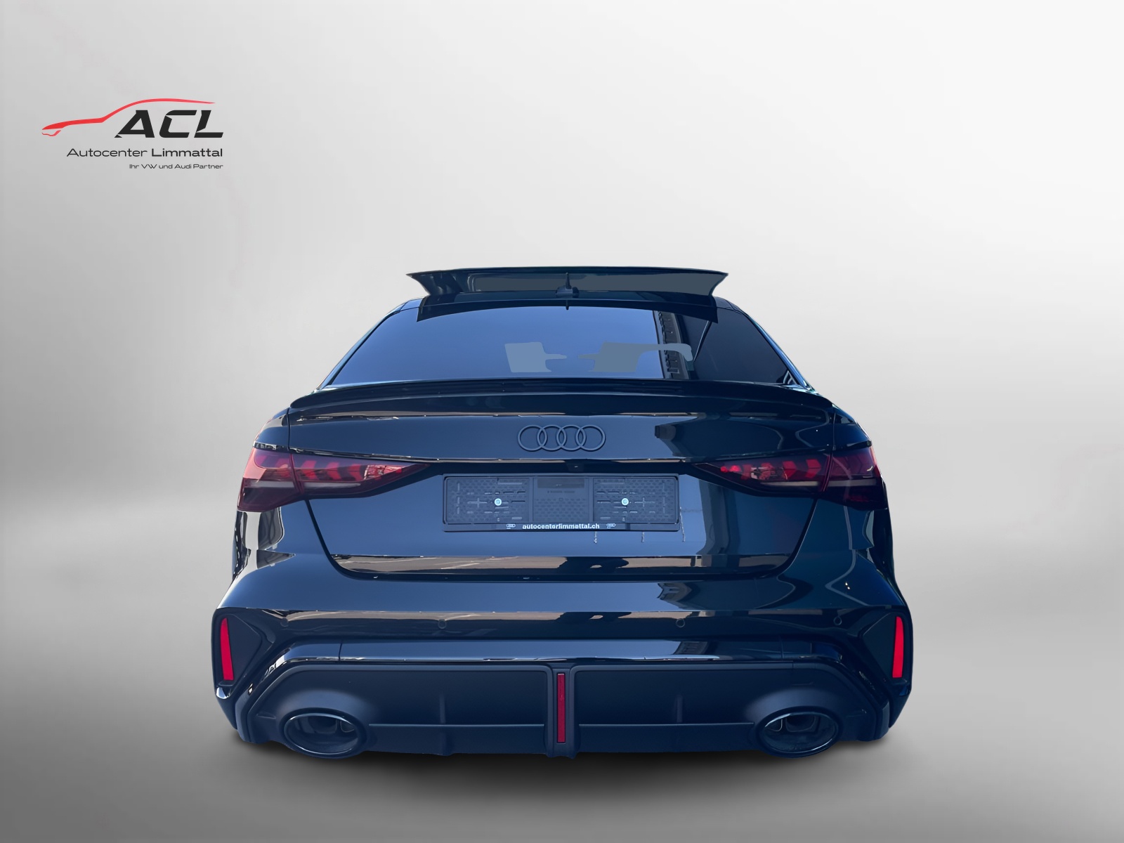 AUDI RS3 Limousine 2.5 TSI quattro S-tronic-image-9