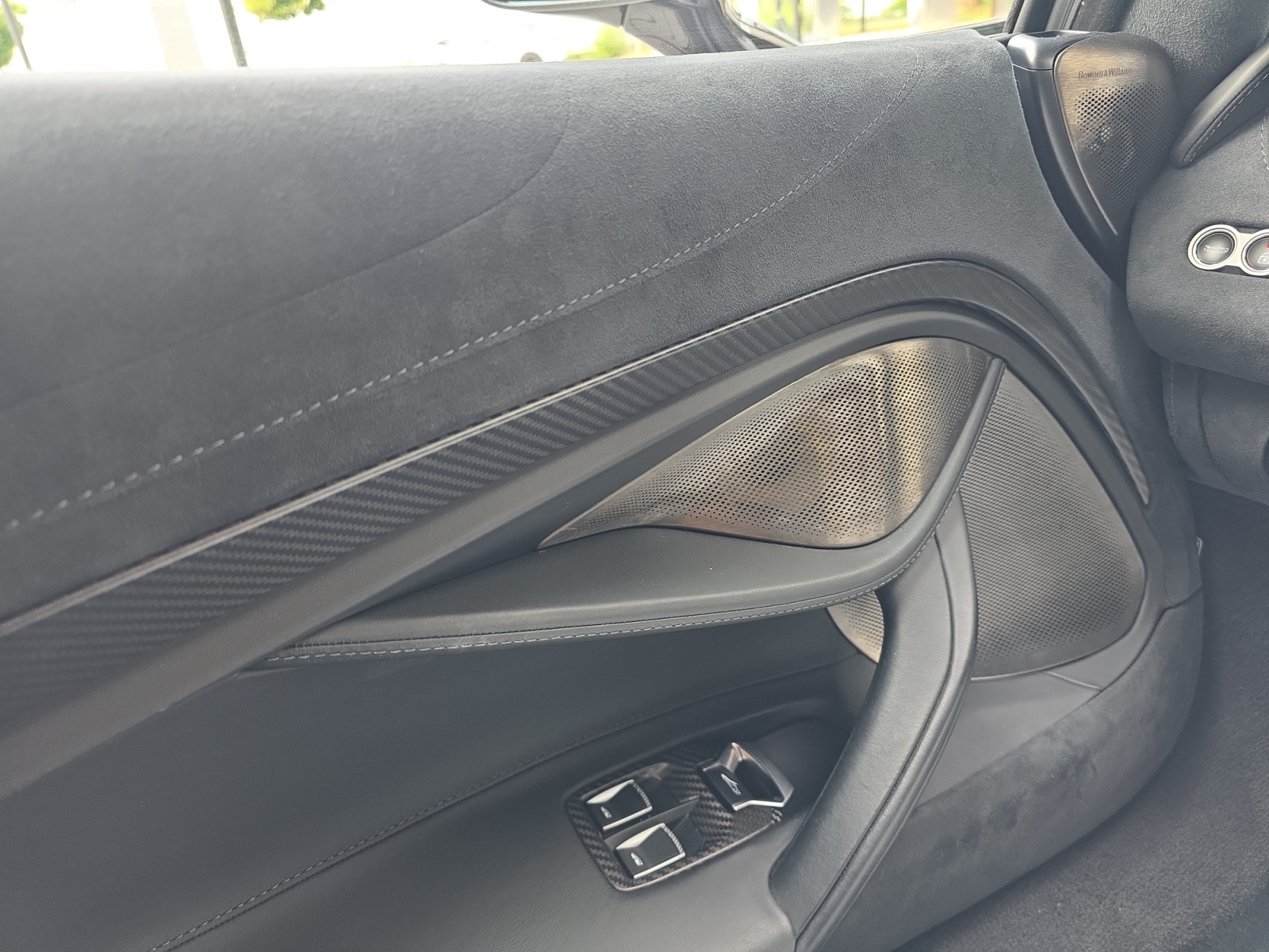 McLAREN 720S Coupé Performance 4.0 V8 SSG-image-10
